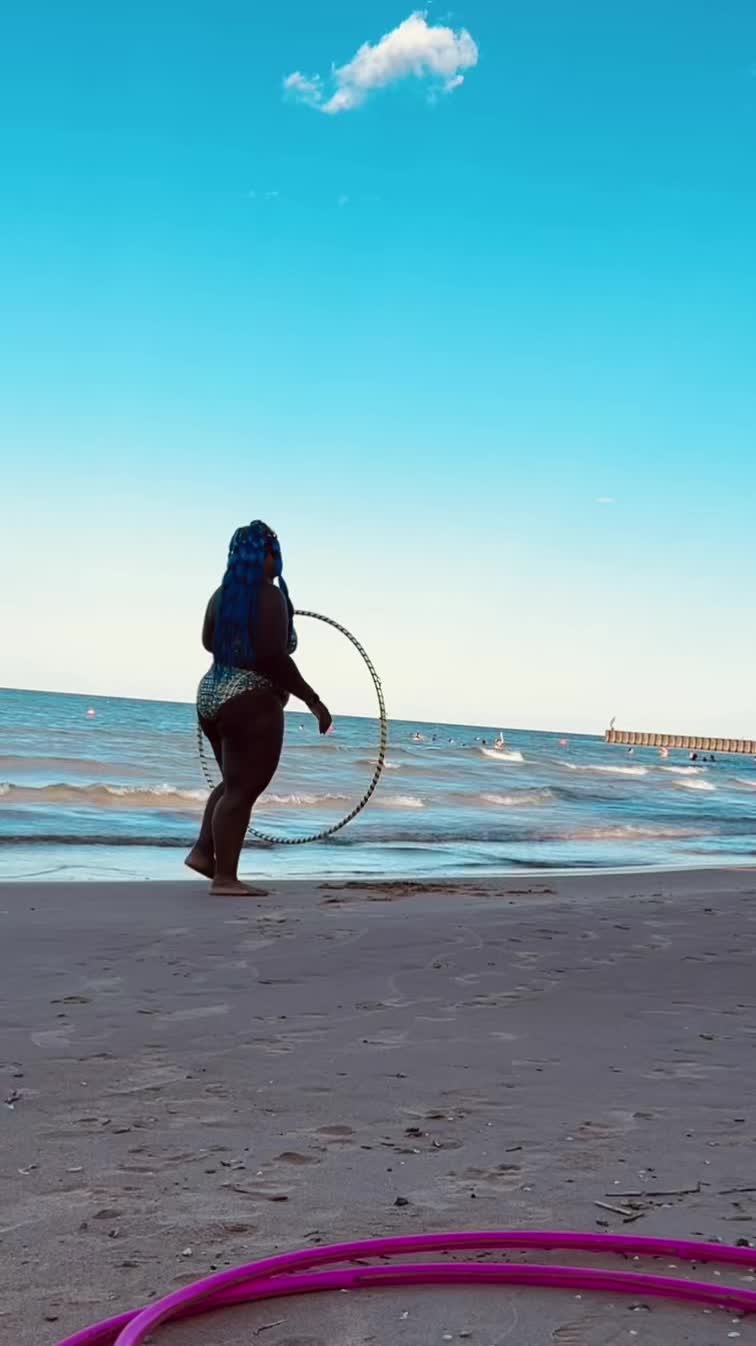 @TheeGalavantingBae