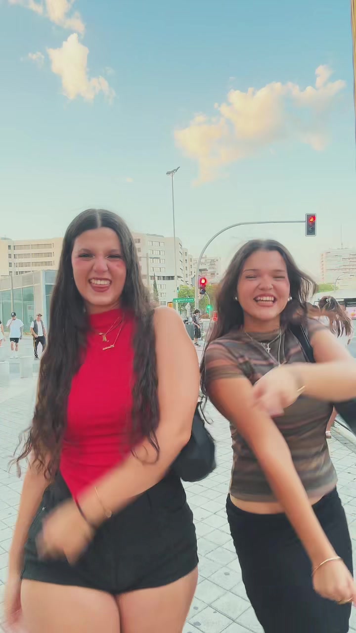 @ladupla._