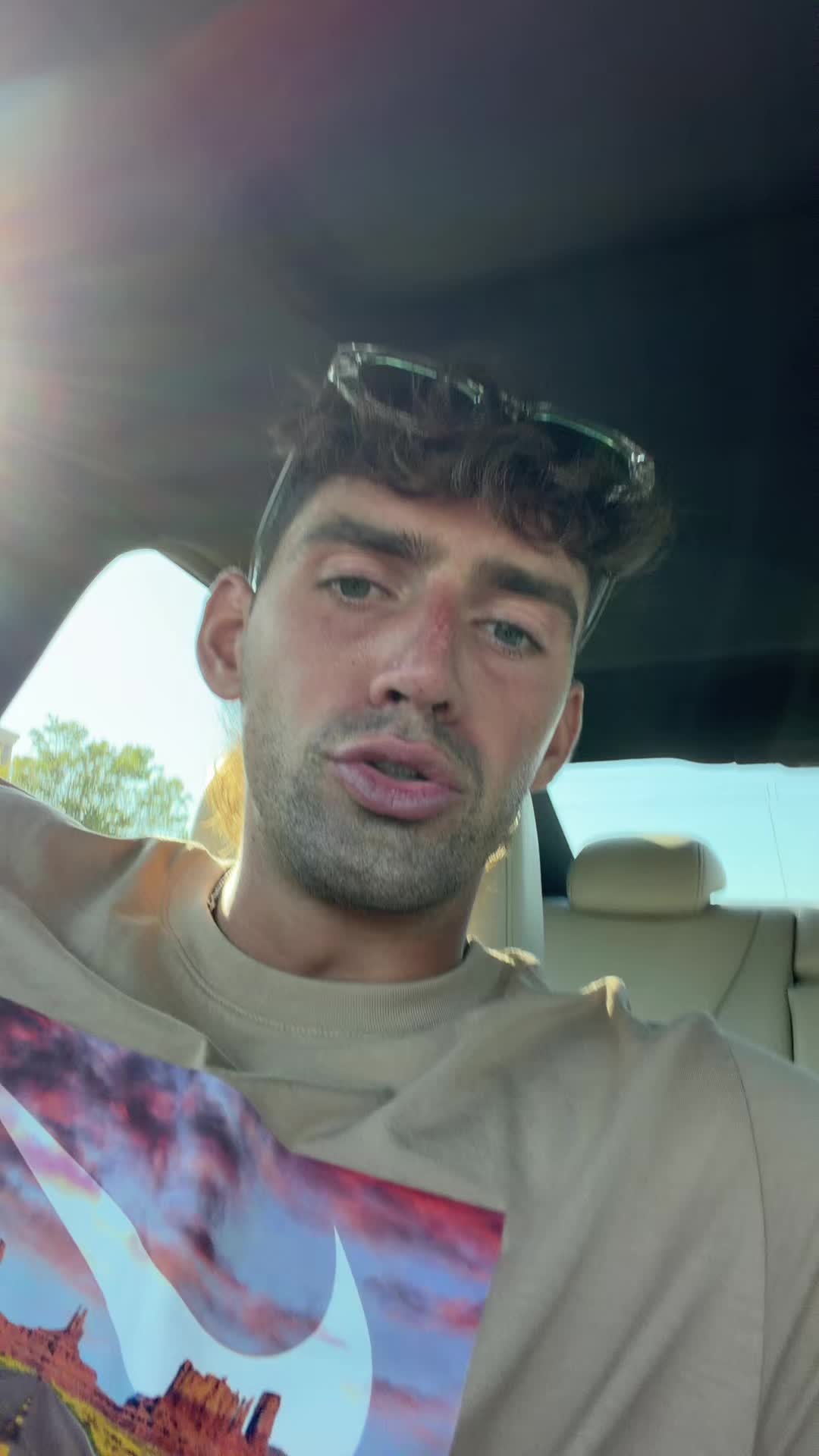 @Starvemax