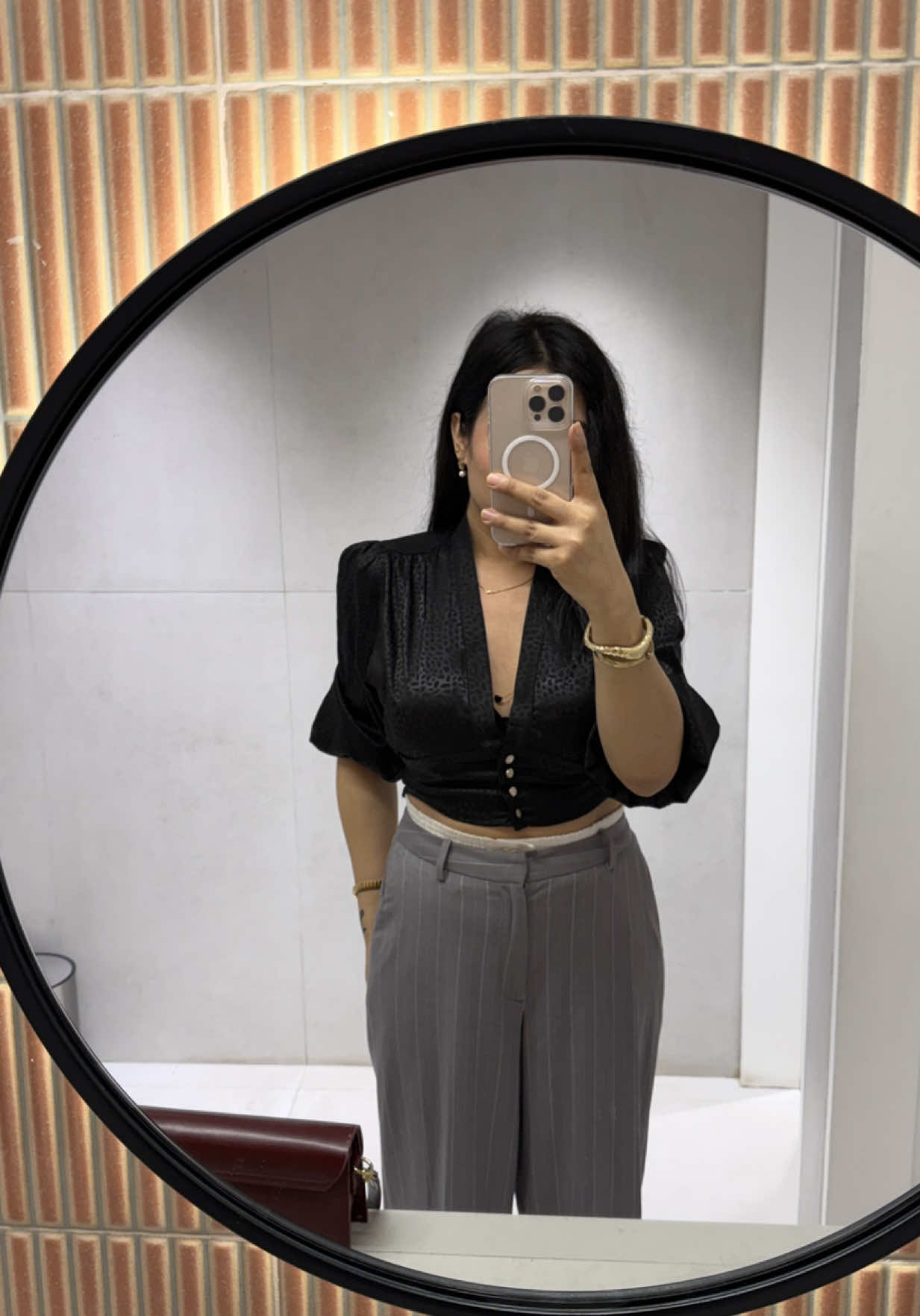 @Jennifer_chanu11 🇧🇩