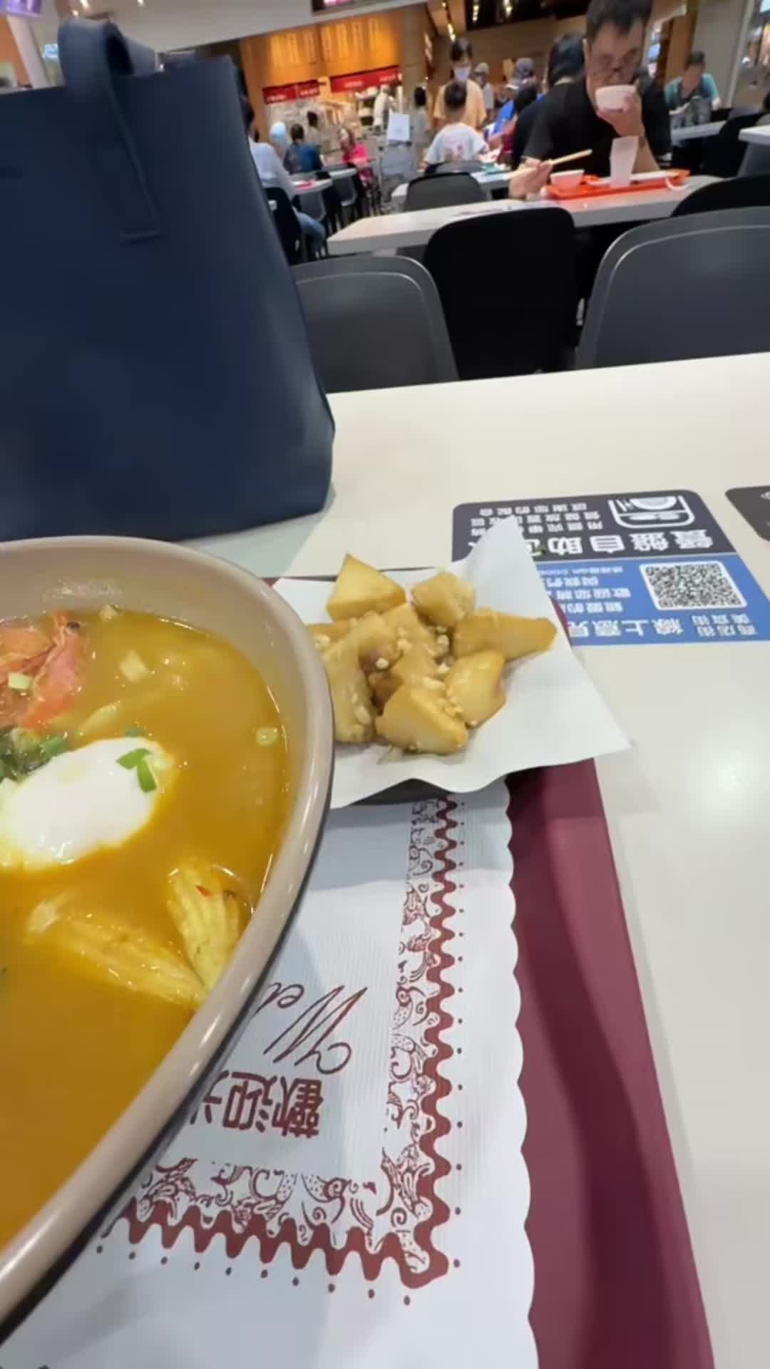 @𝓒𝓱𝓮𝓻𝓻𝔂 🍒