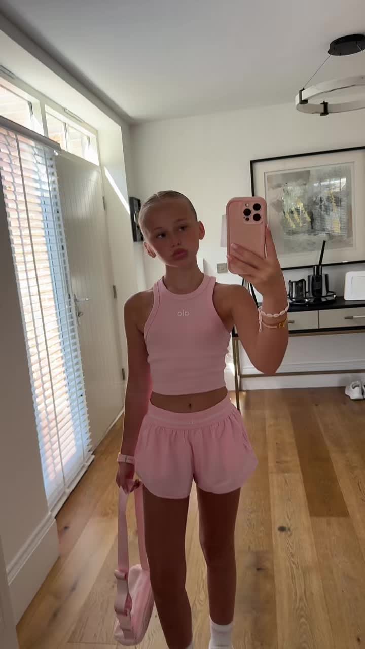 @Poppy Hutcherson