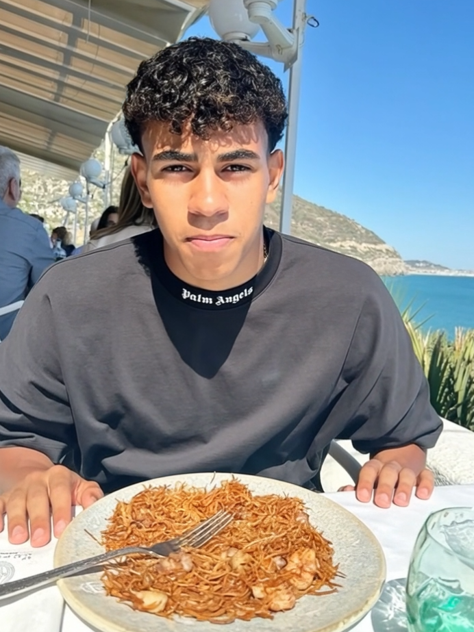 @LAMINE FANS 🏆 NOT OFFICIAL ✅