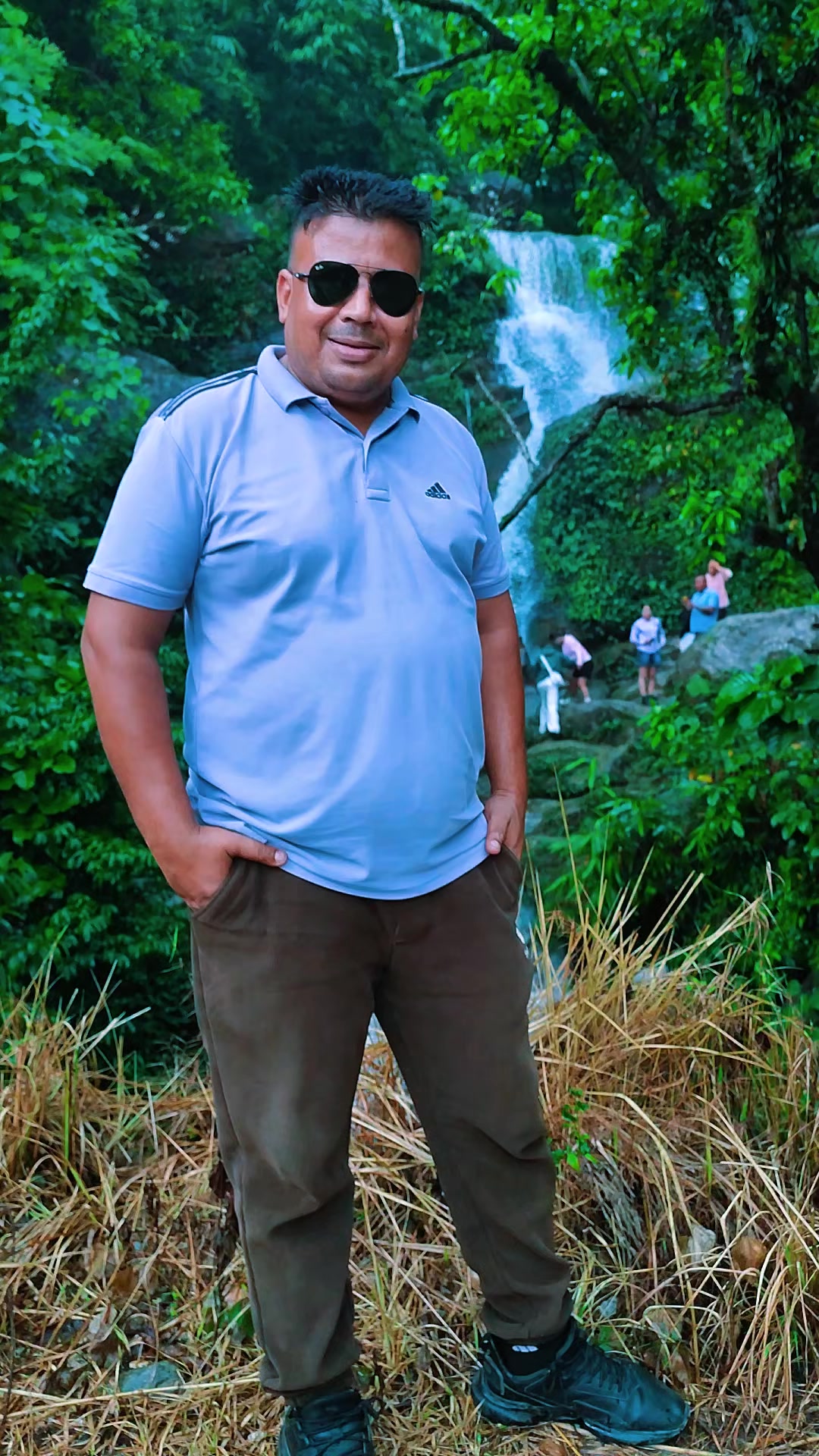 @थापा काजी (म तिम्रो काजी)