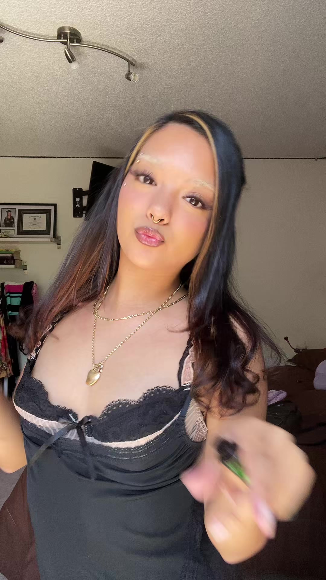 @bellaa
