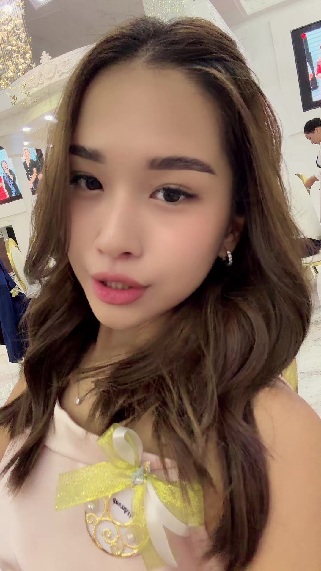 @ba1au🙎🏻&zwj;♀️