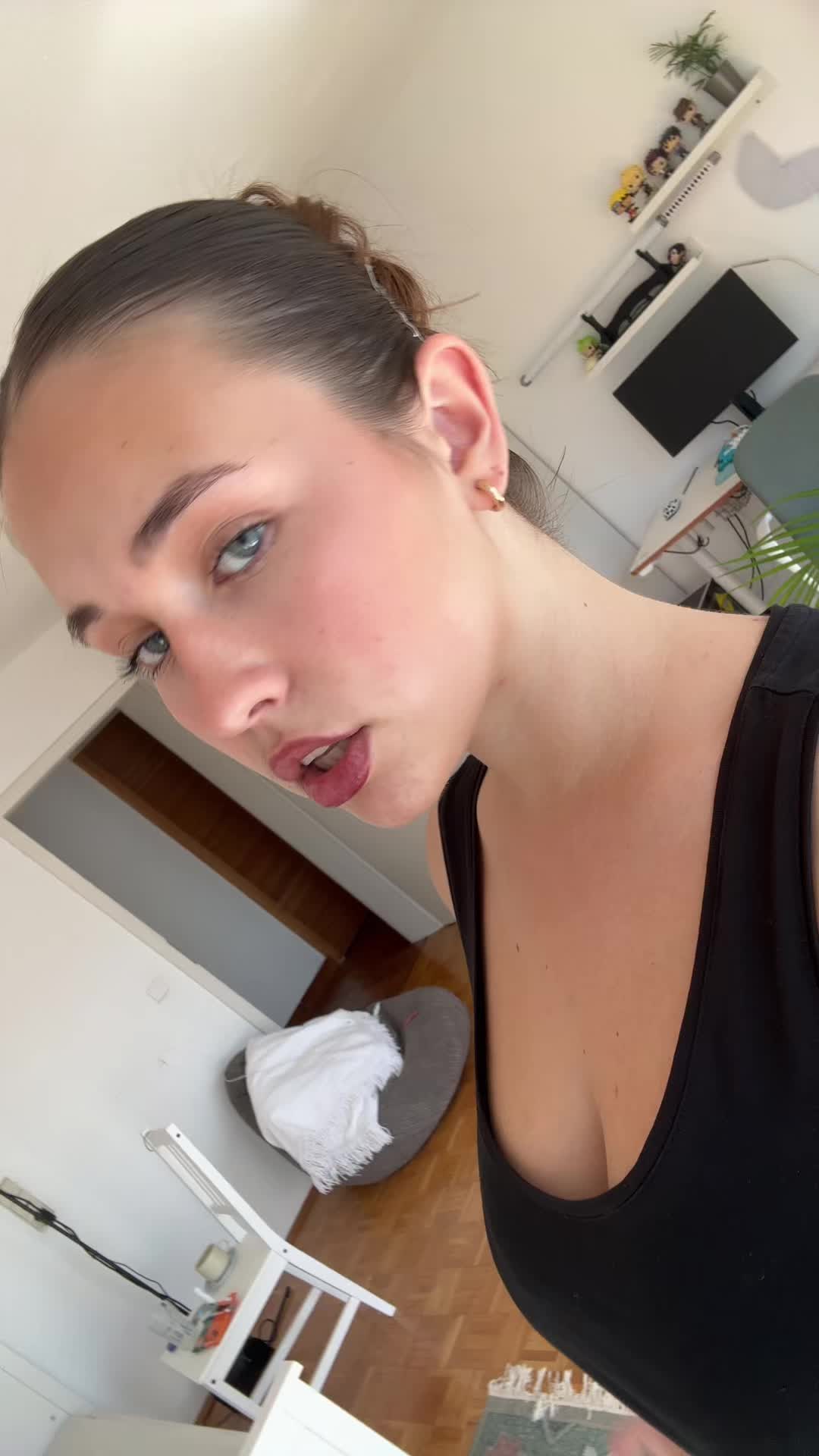 @Uliana🪽