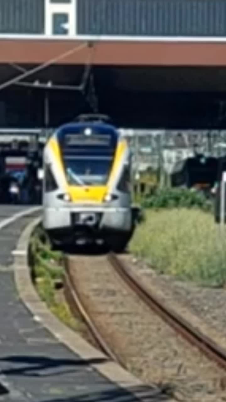 @Julianina_die_Eurobahn.Kr&uuml;ppel