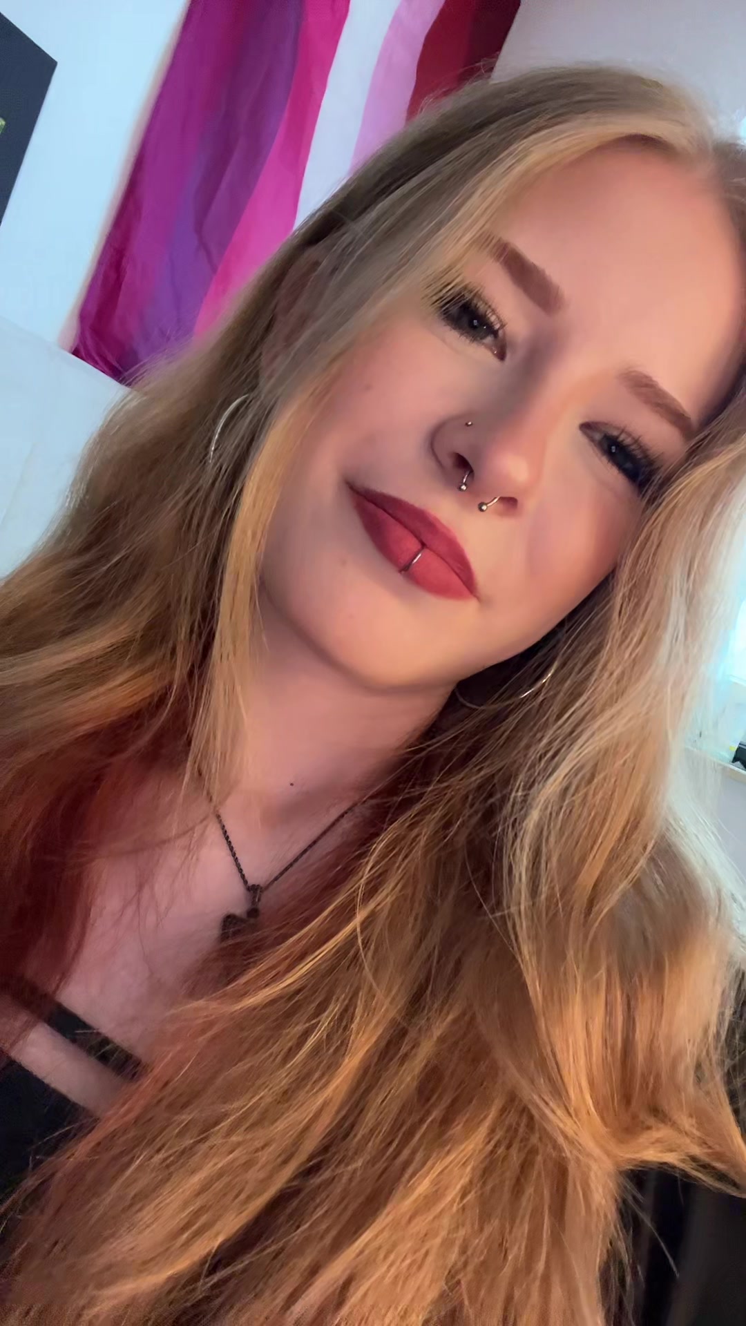 @⫷꧁༺𝒜𝓃𝓃𝒶༻꧂⫸