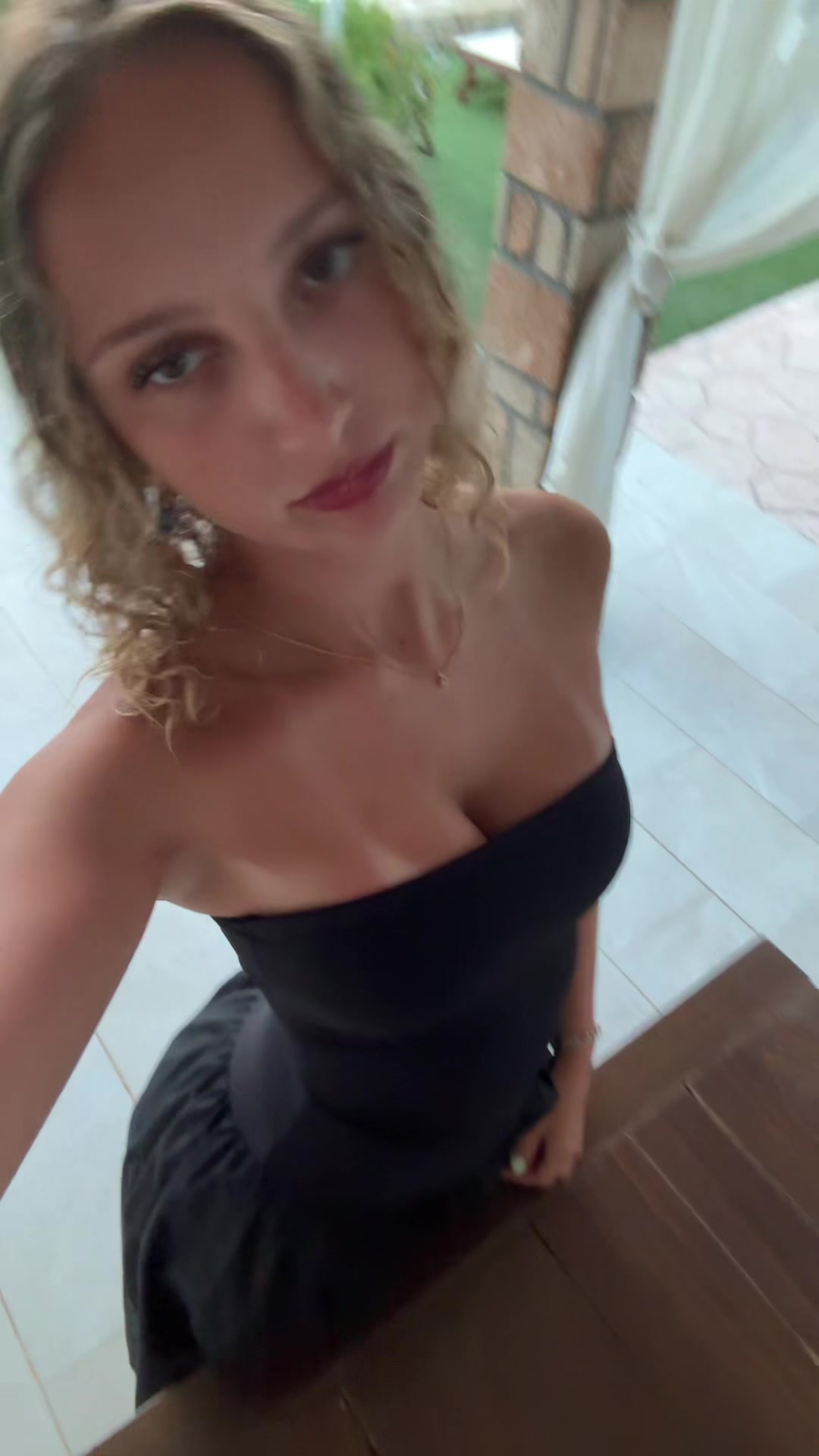 @Bon