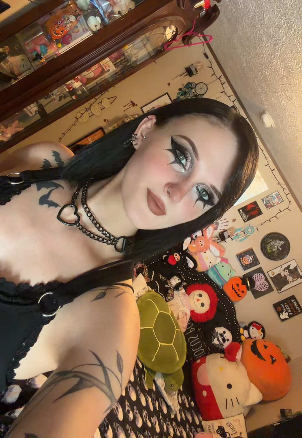 @Blakely 🖤⛓️🏴&zwj;☠️