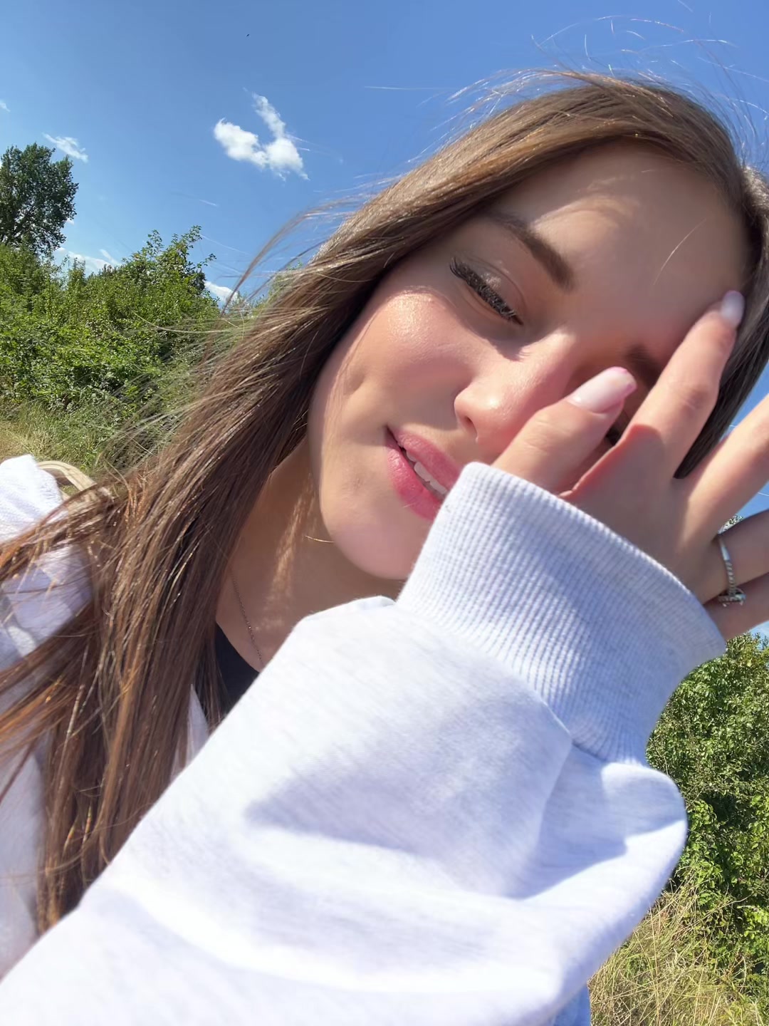 @nadia.