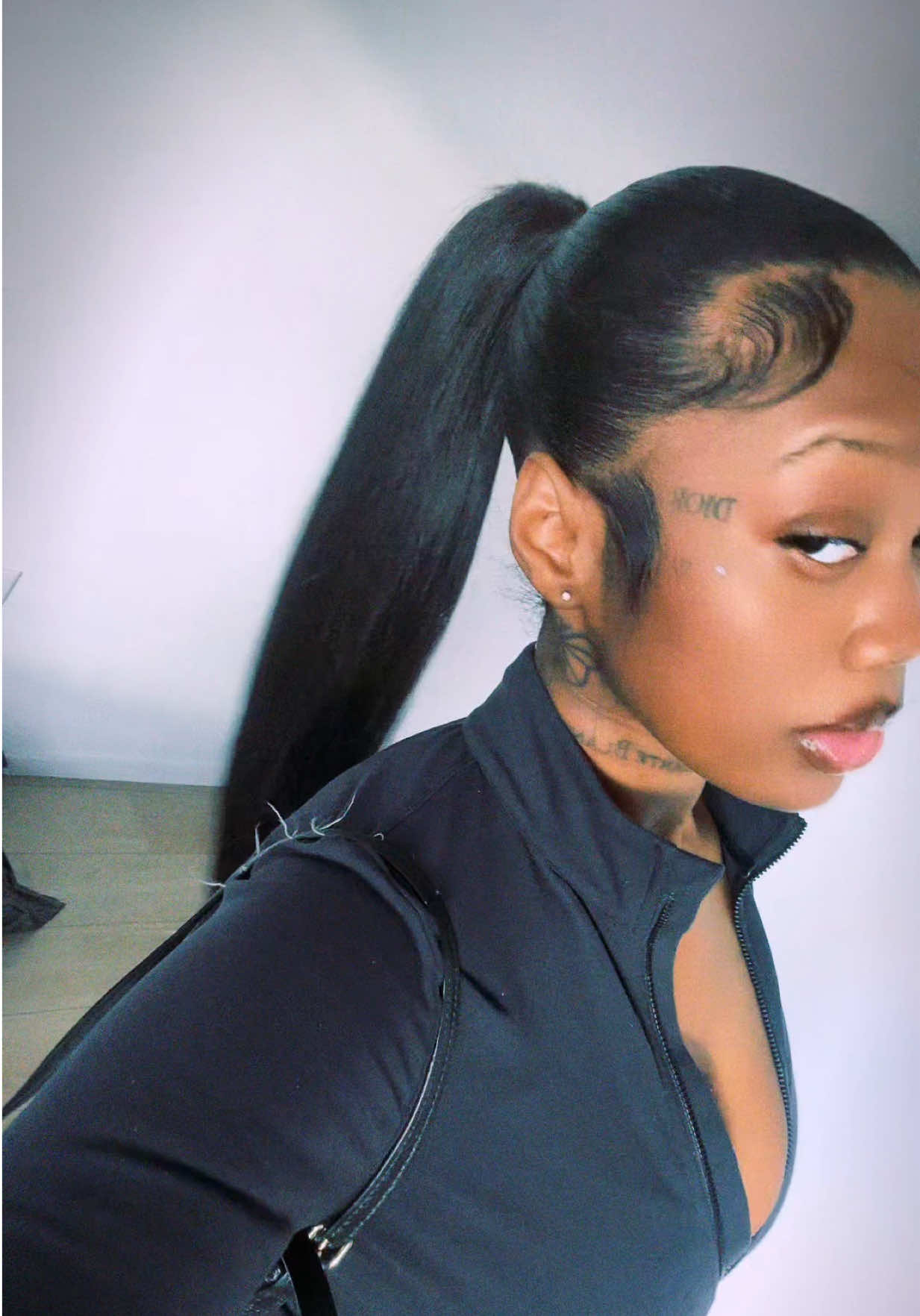 @ShyDior