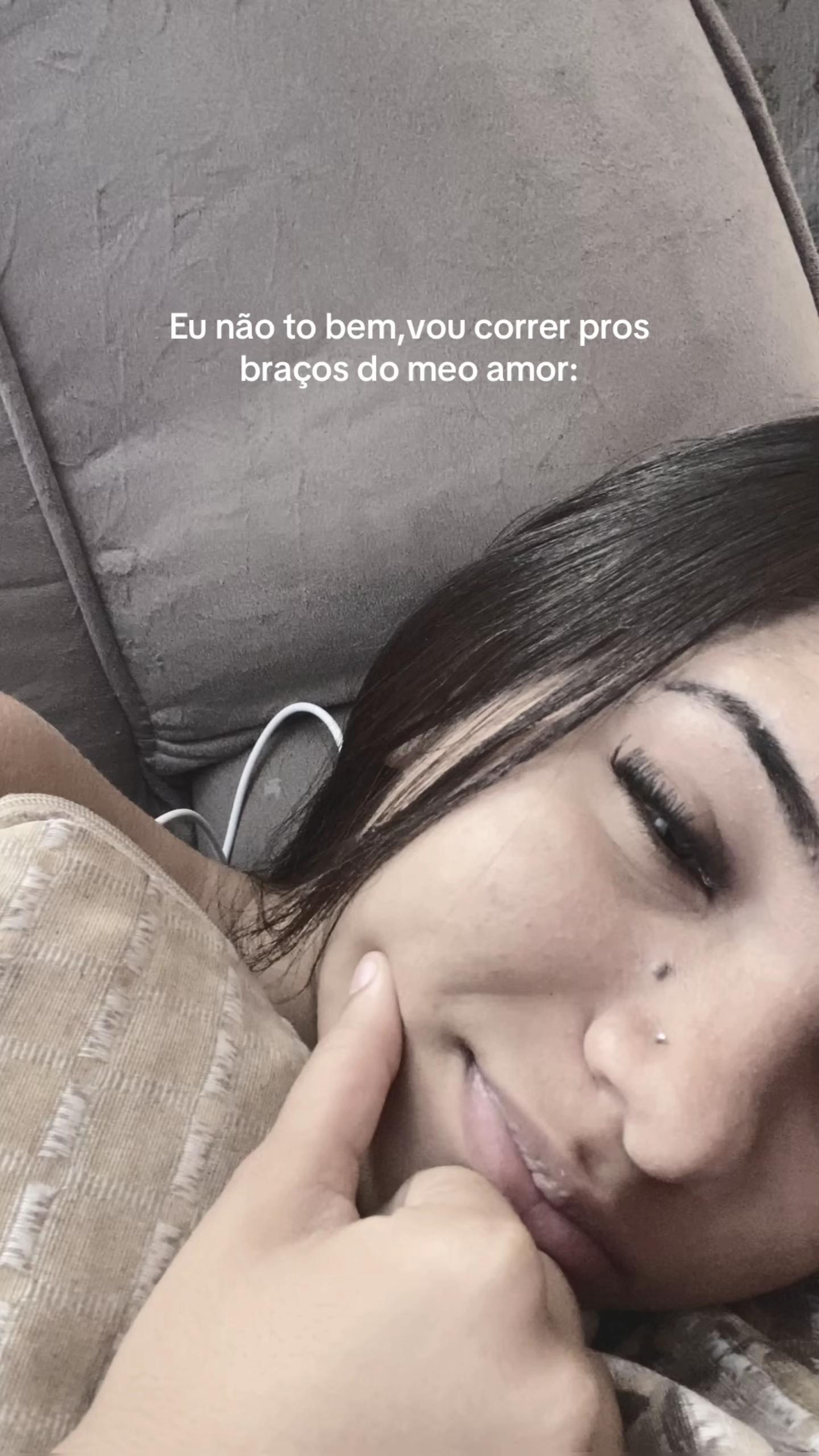 @Nandis &eacute; 🔝 o resto &eacute; c&oacute;pia
