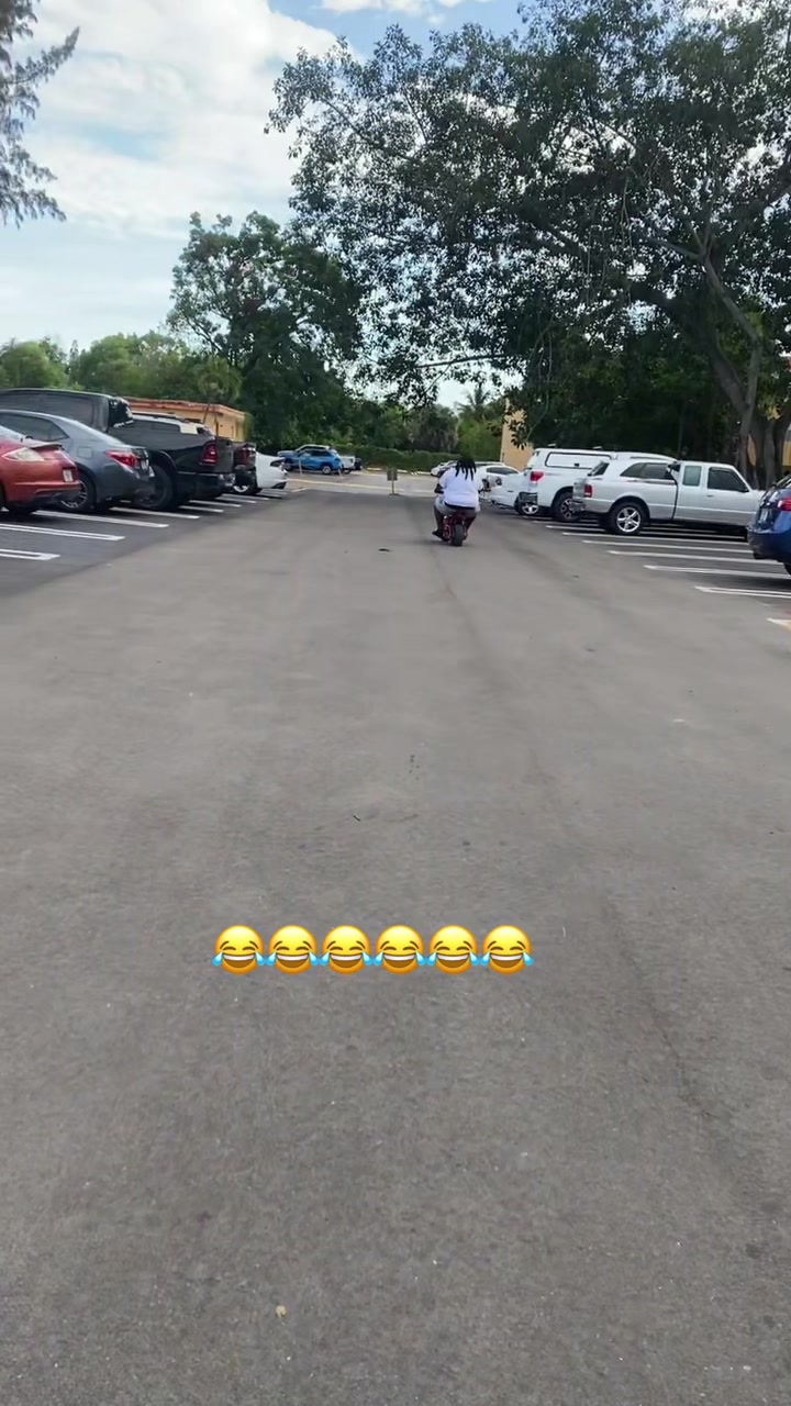 @bri2funny!