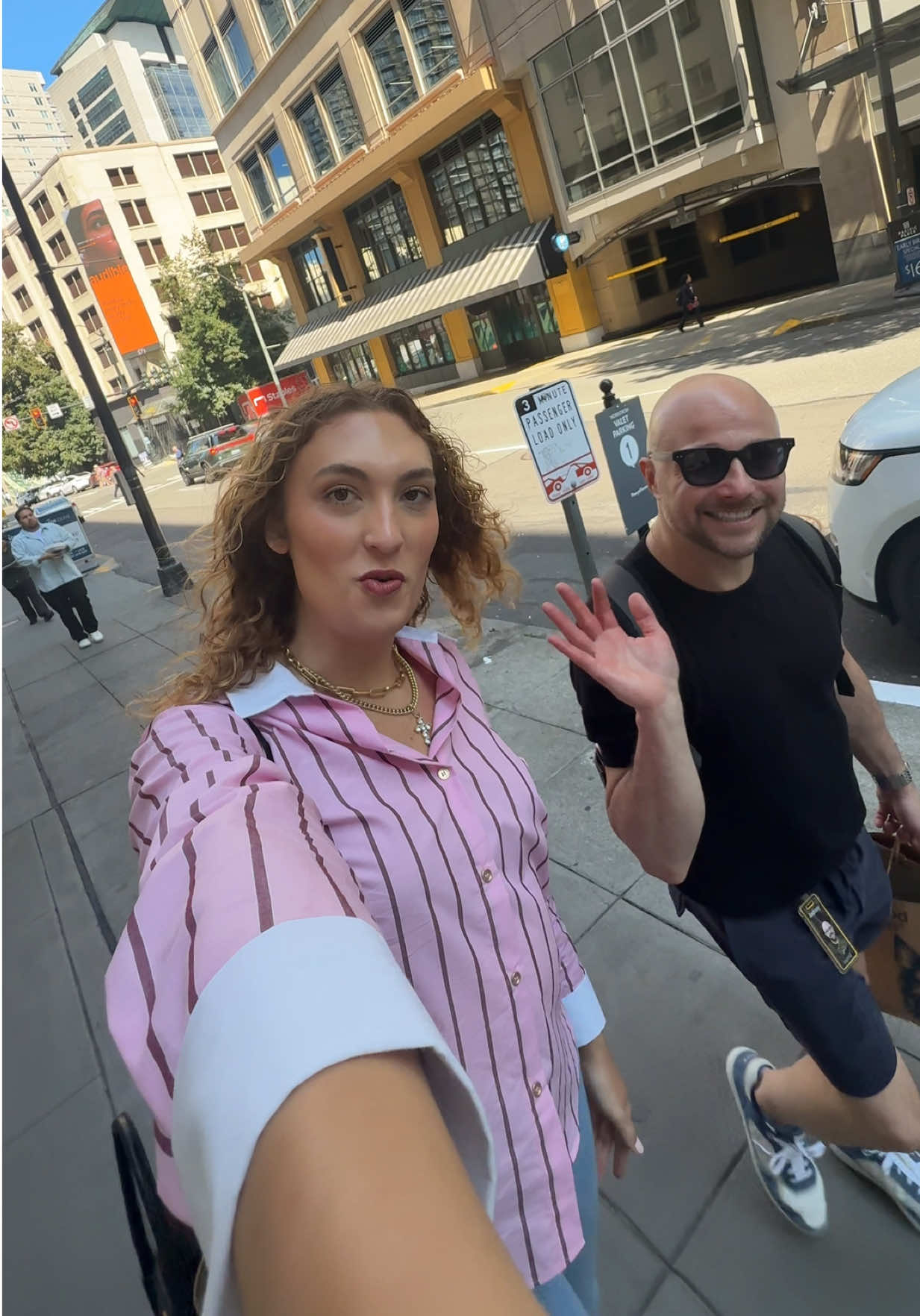 @bee 🐝 | seattle creator