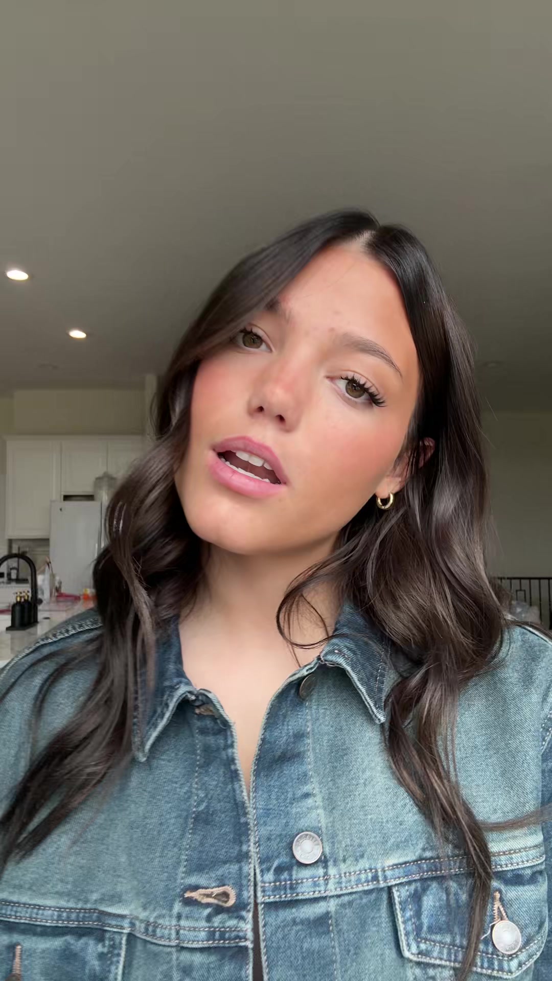 @𝘚&thinsp;𝘰&thinsp;𝘱&thinsp;𝘩&thinsp;𝘪&thinsp;𝘦