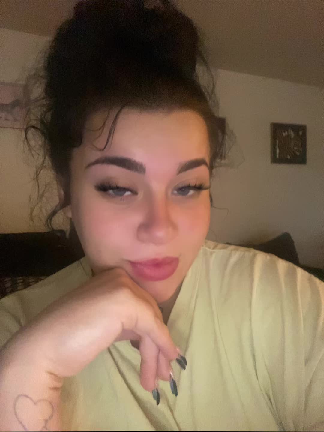 @riahlynn2400