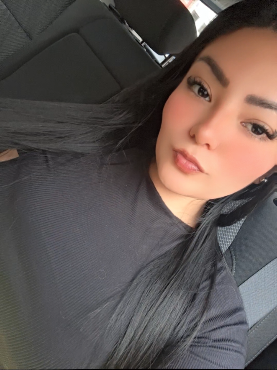 @karina Flores castro