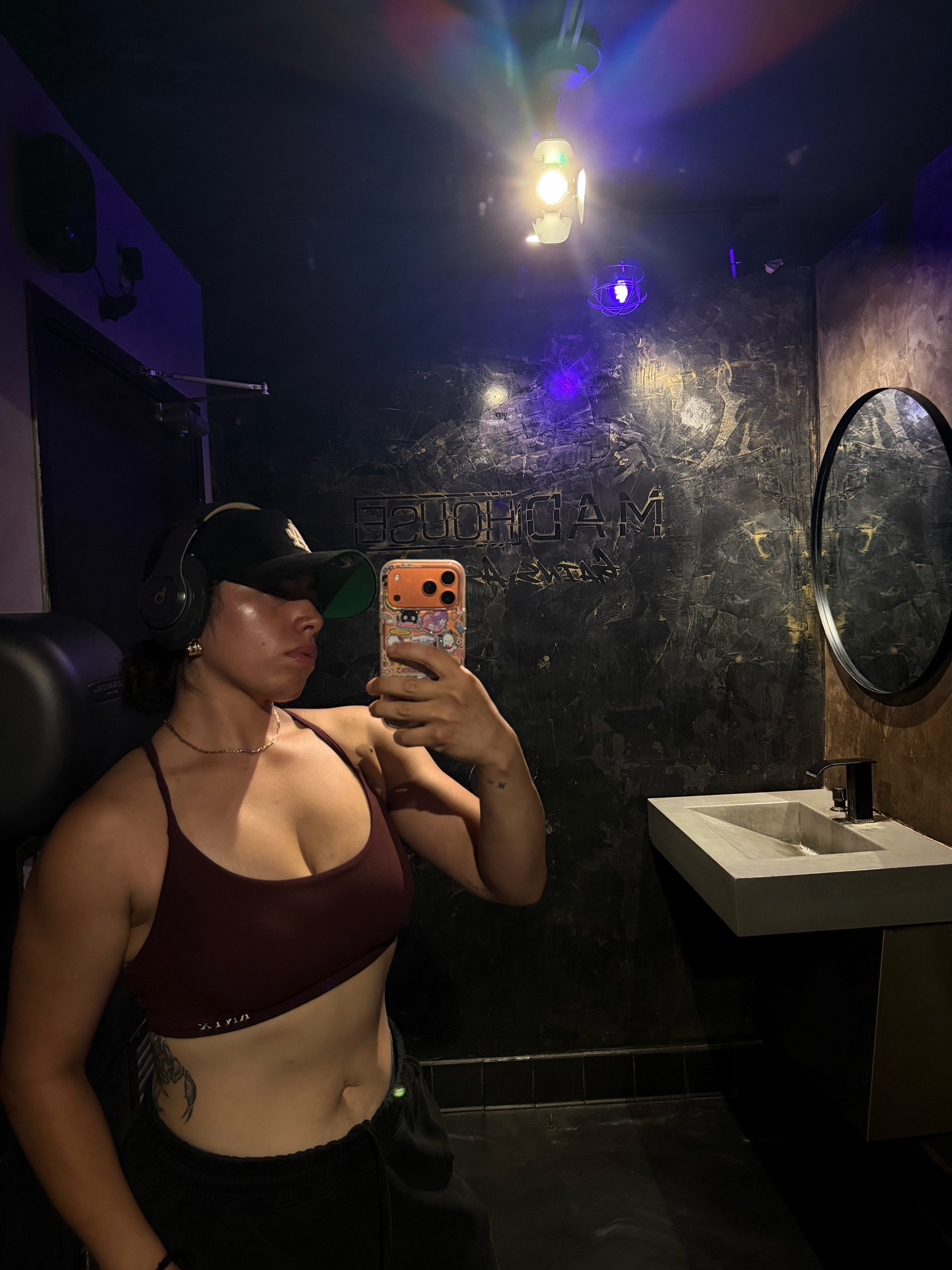@Lolita🦂