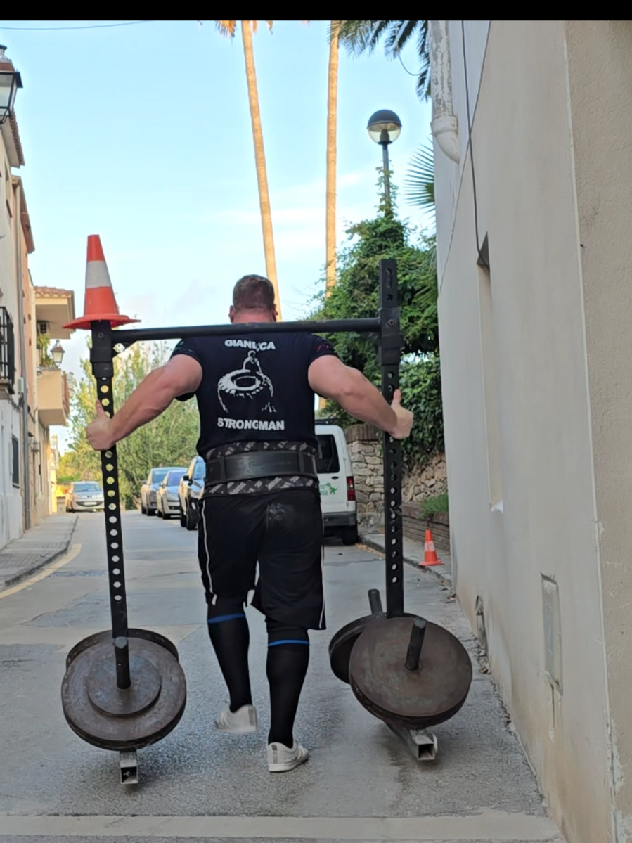 @GianlucaStrongman