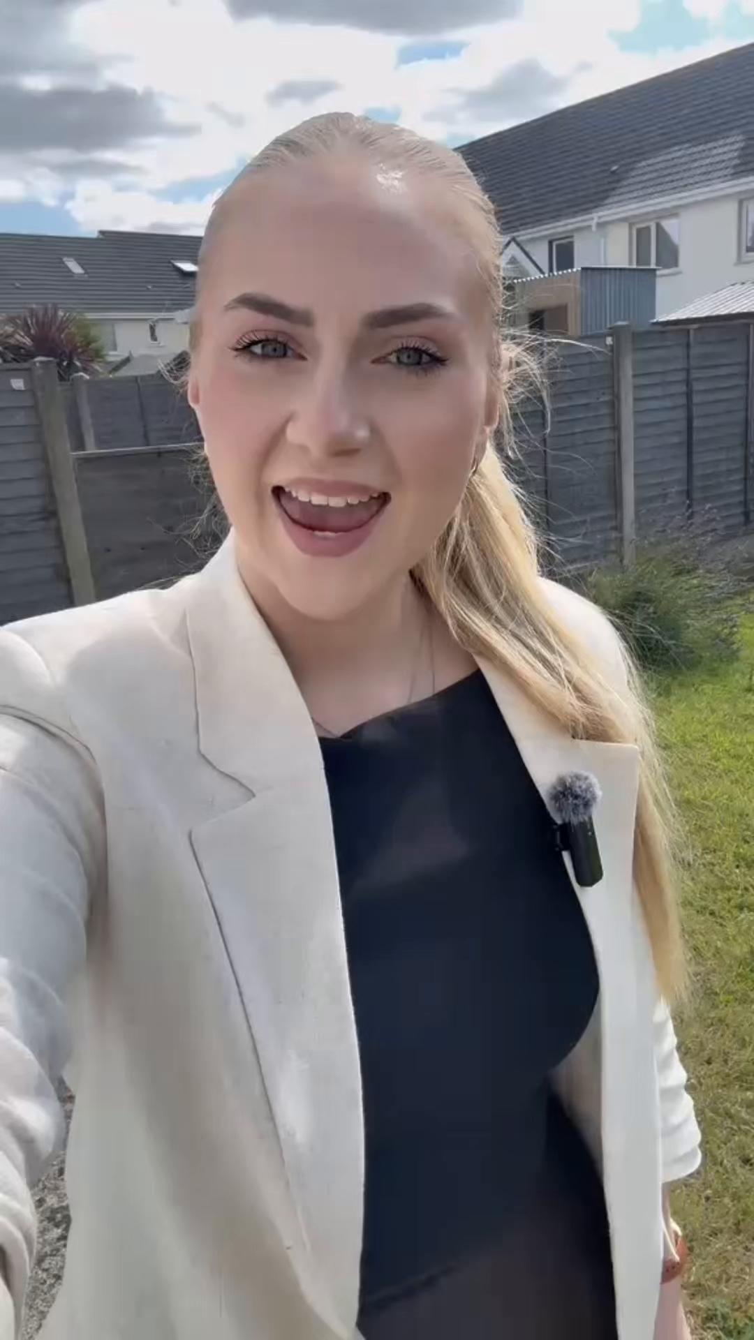 @Ray Cooke Auctioneers 🏡