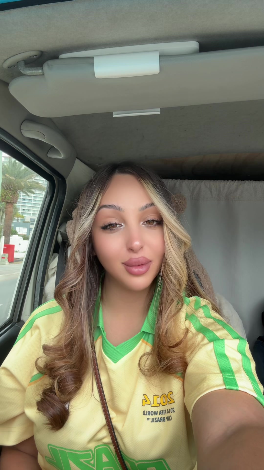 @naelleostra