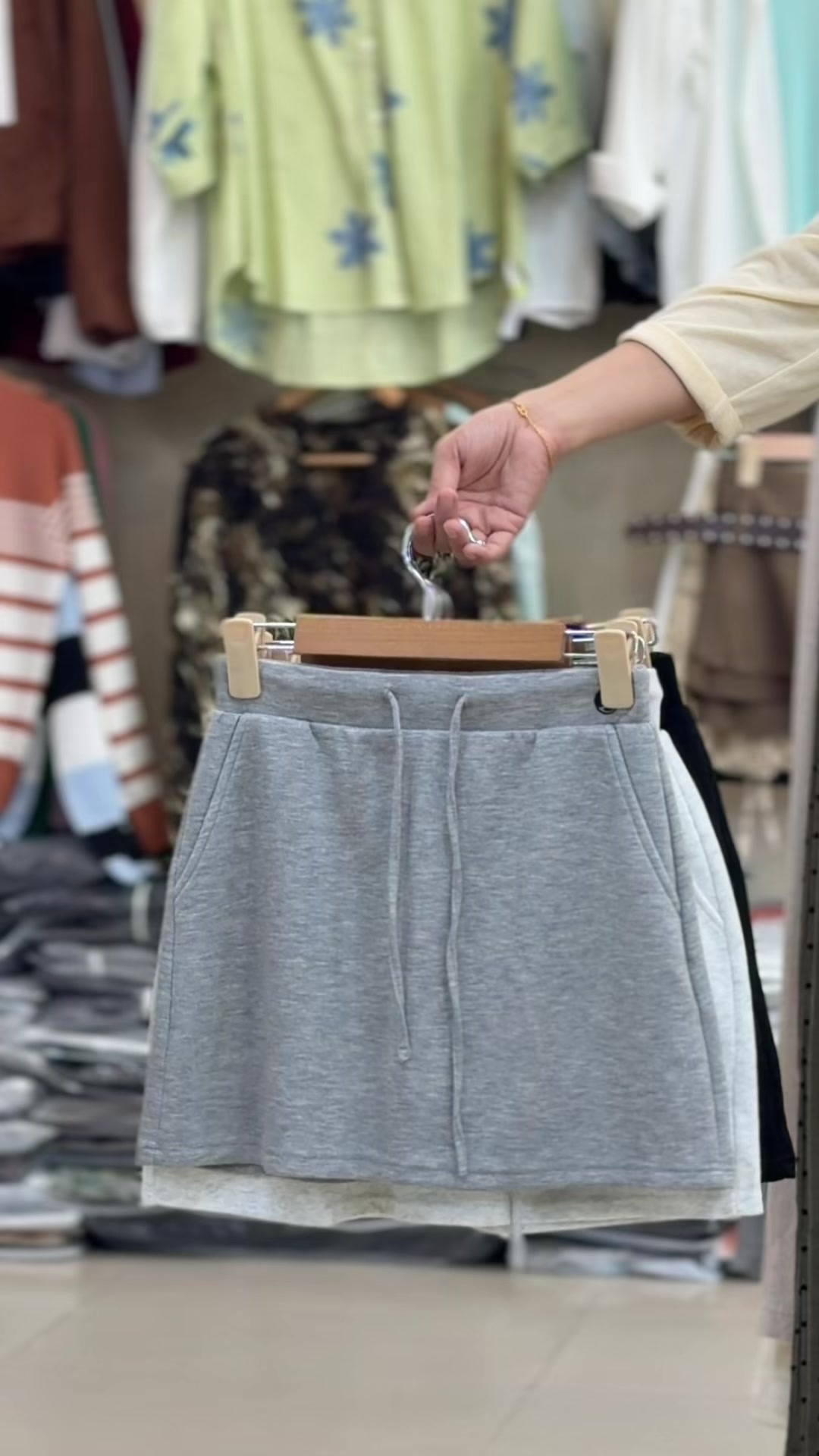@Uptodate Apparels