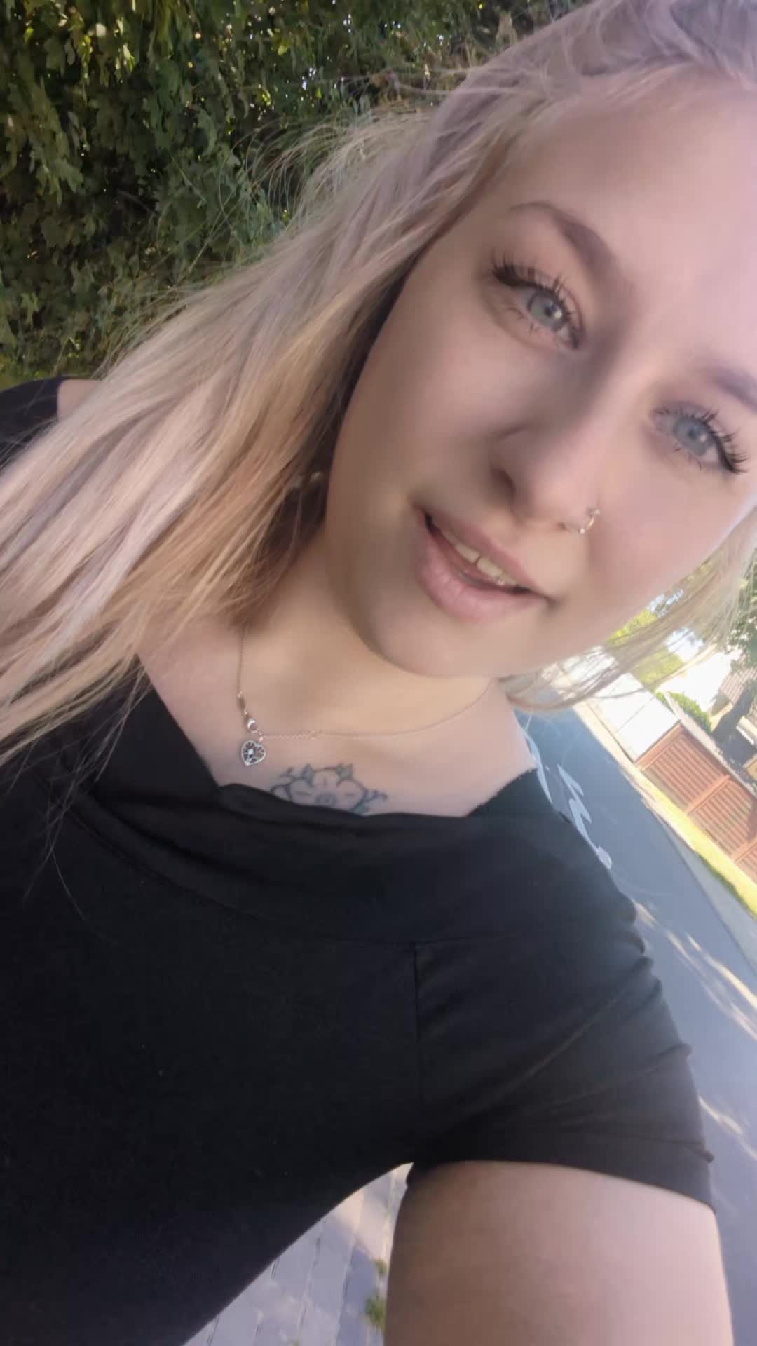 @Saphira95