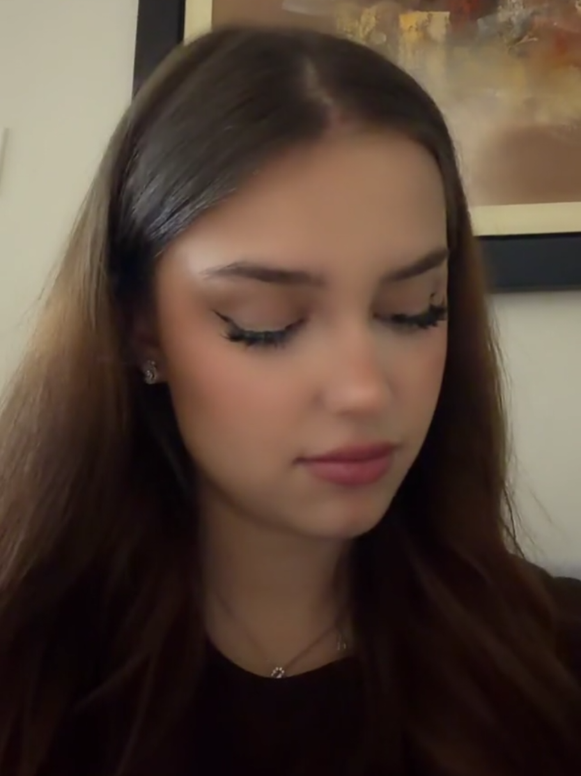 @AnnaWorld🍓