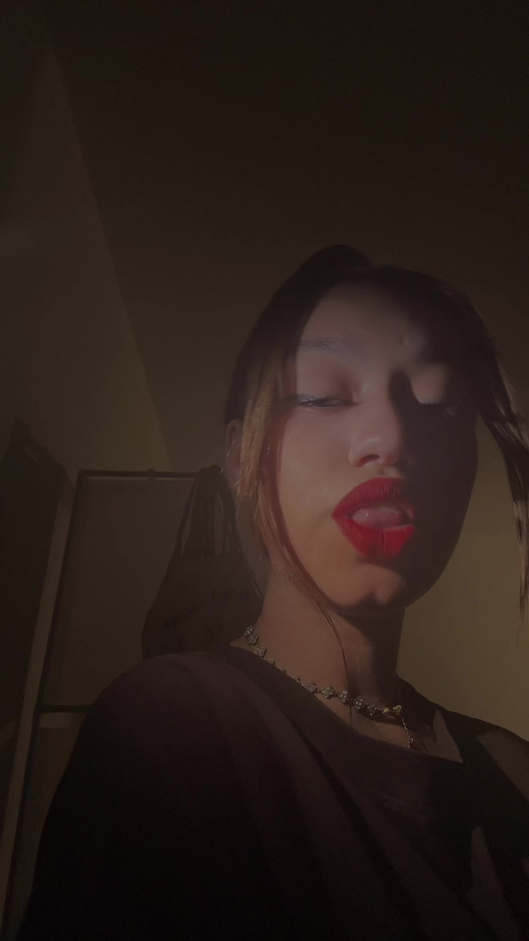 @Kamelia75