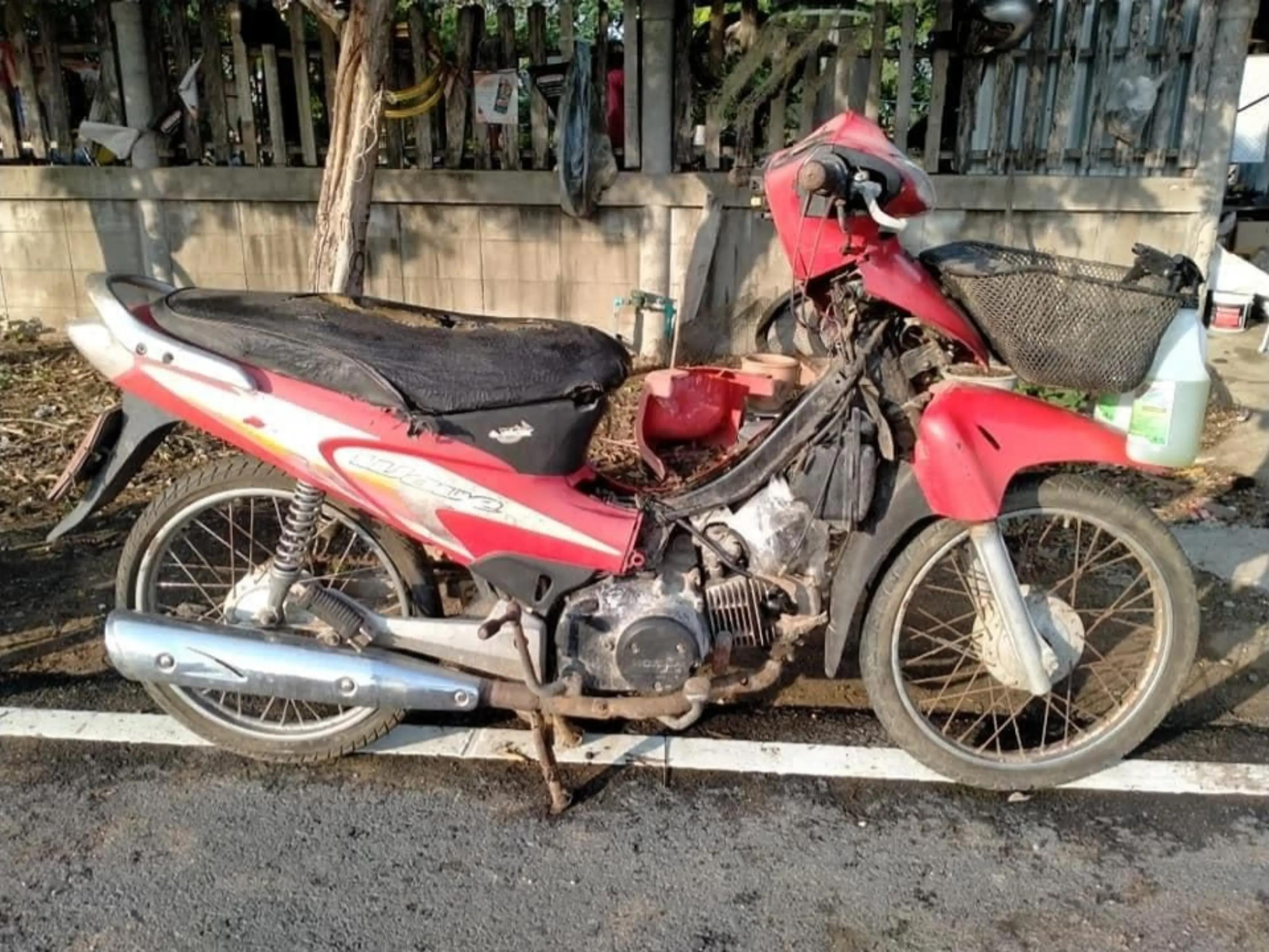 @ตุ้ย ธณธร