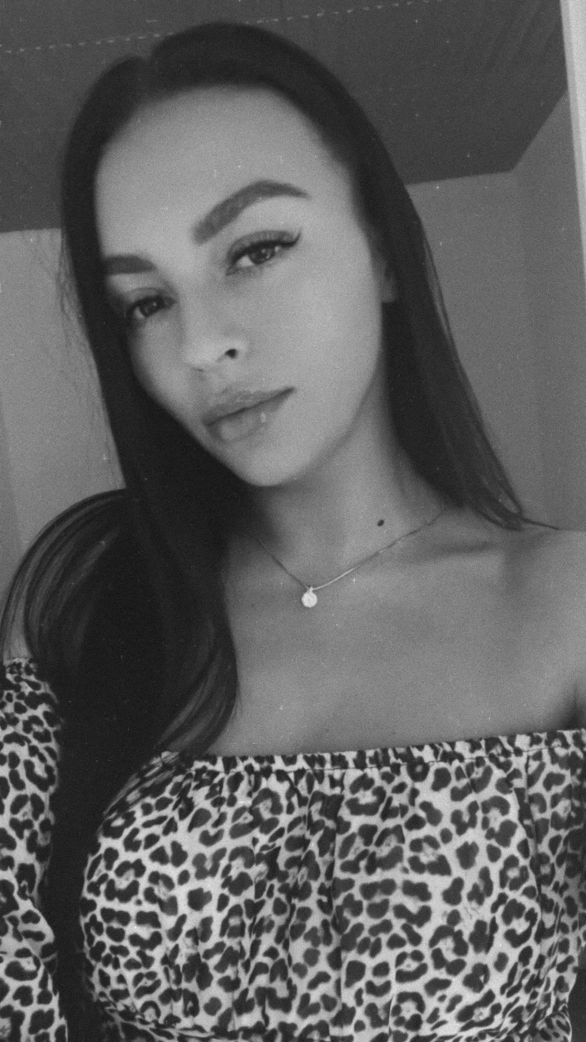 @𝕐u𝕝𝕚𝕚𝕒🖤