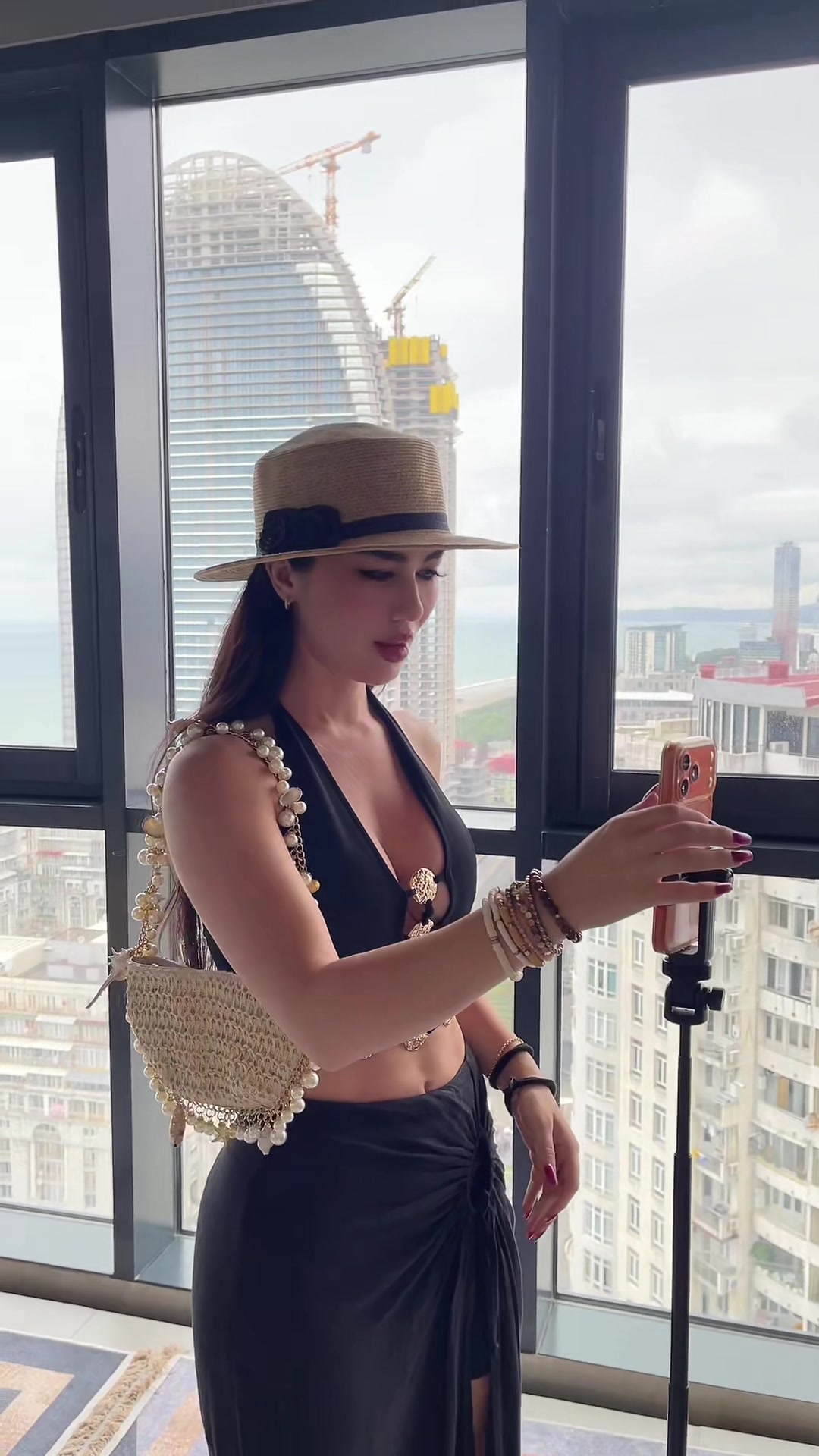 @Yara 👑Paris