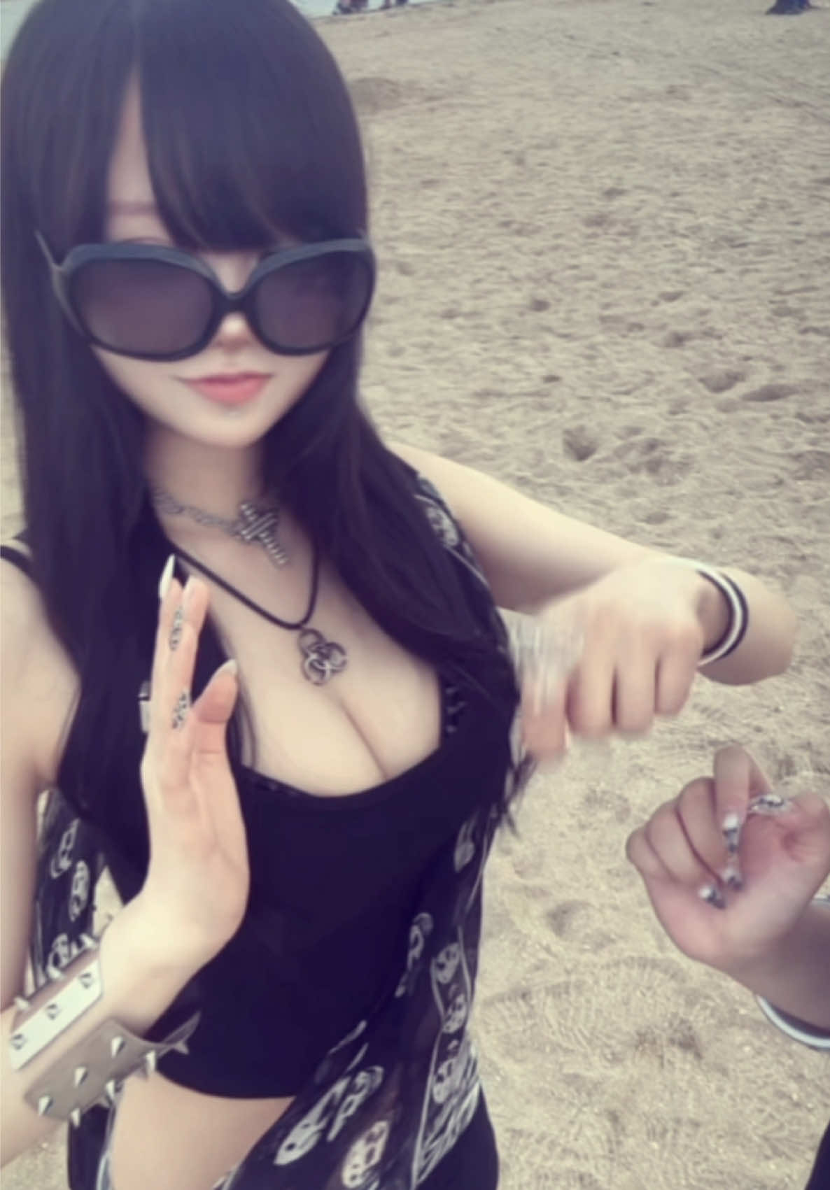 @にゃんぱすー。