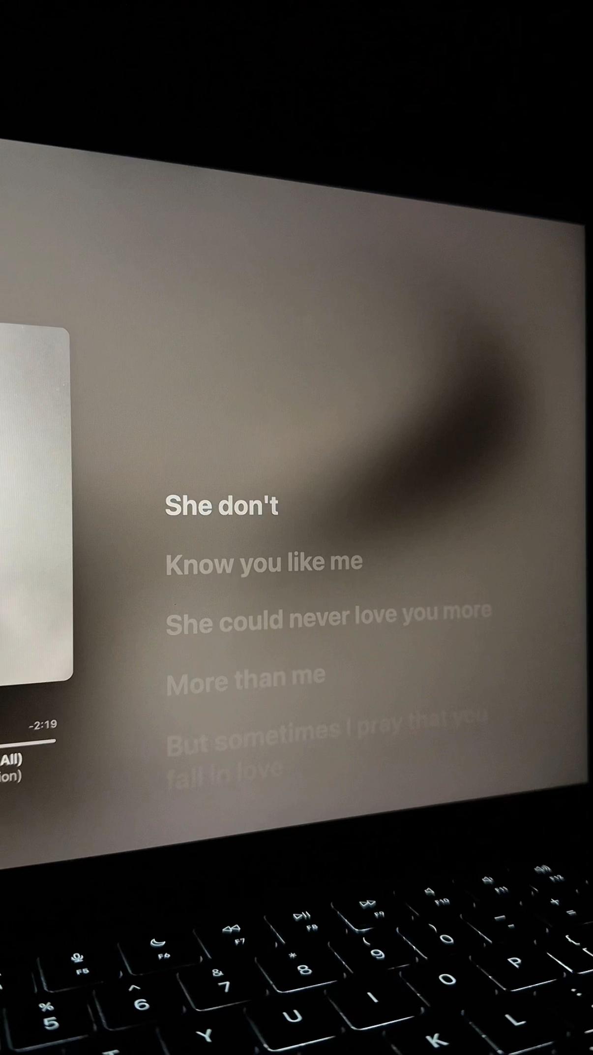 @Apple ♫