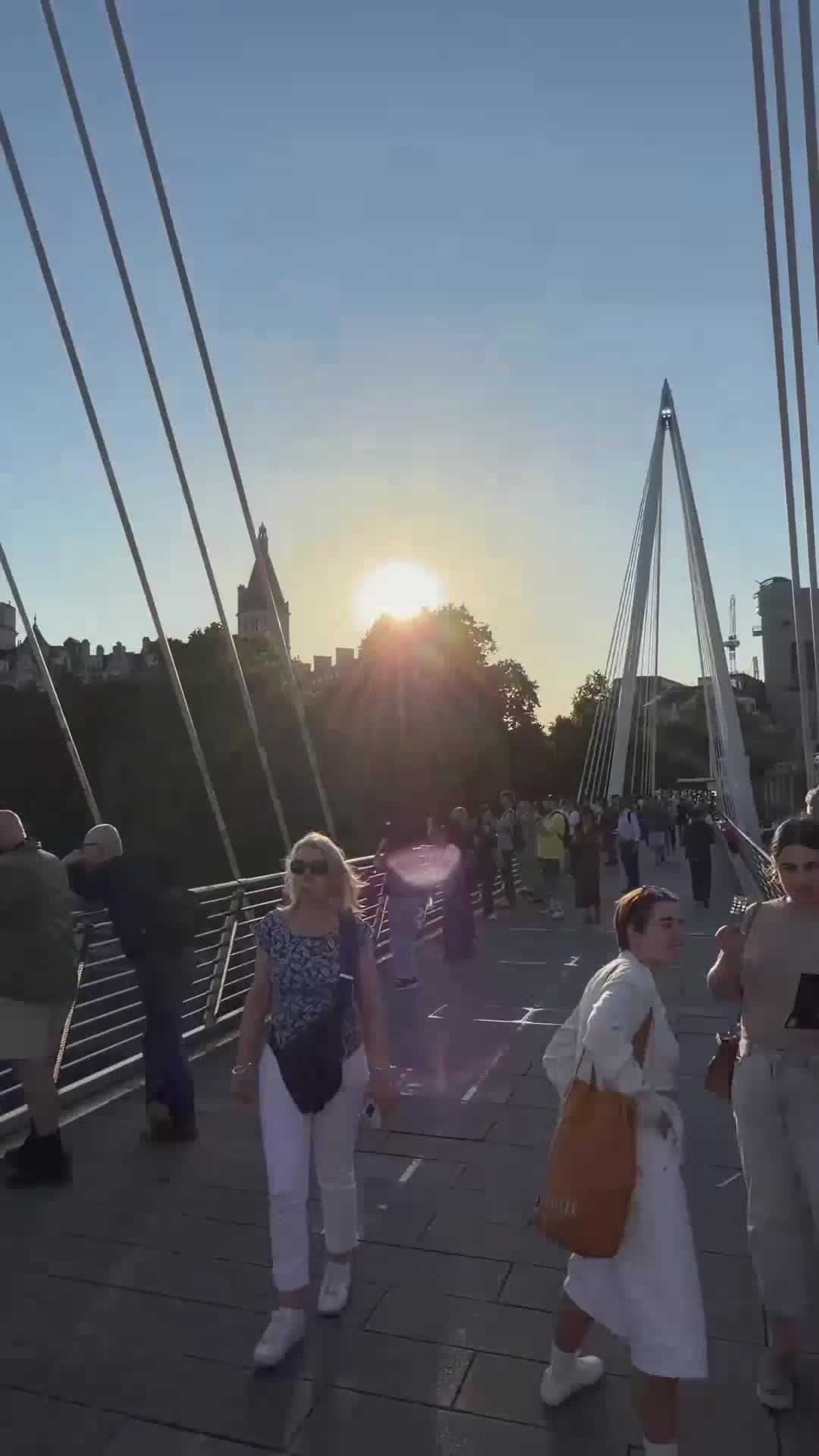 @𝓓𝓪𝓷𝓲𝓪𝓵 𝓚𝓱𝓪𝓷 𝕌𝕂🇬🇧