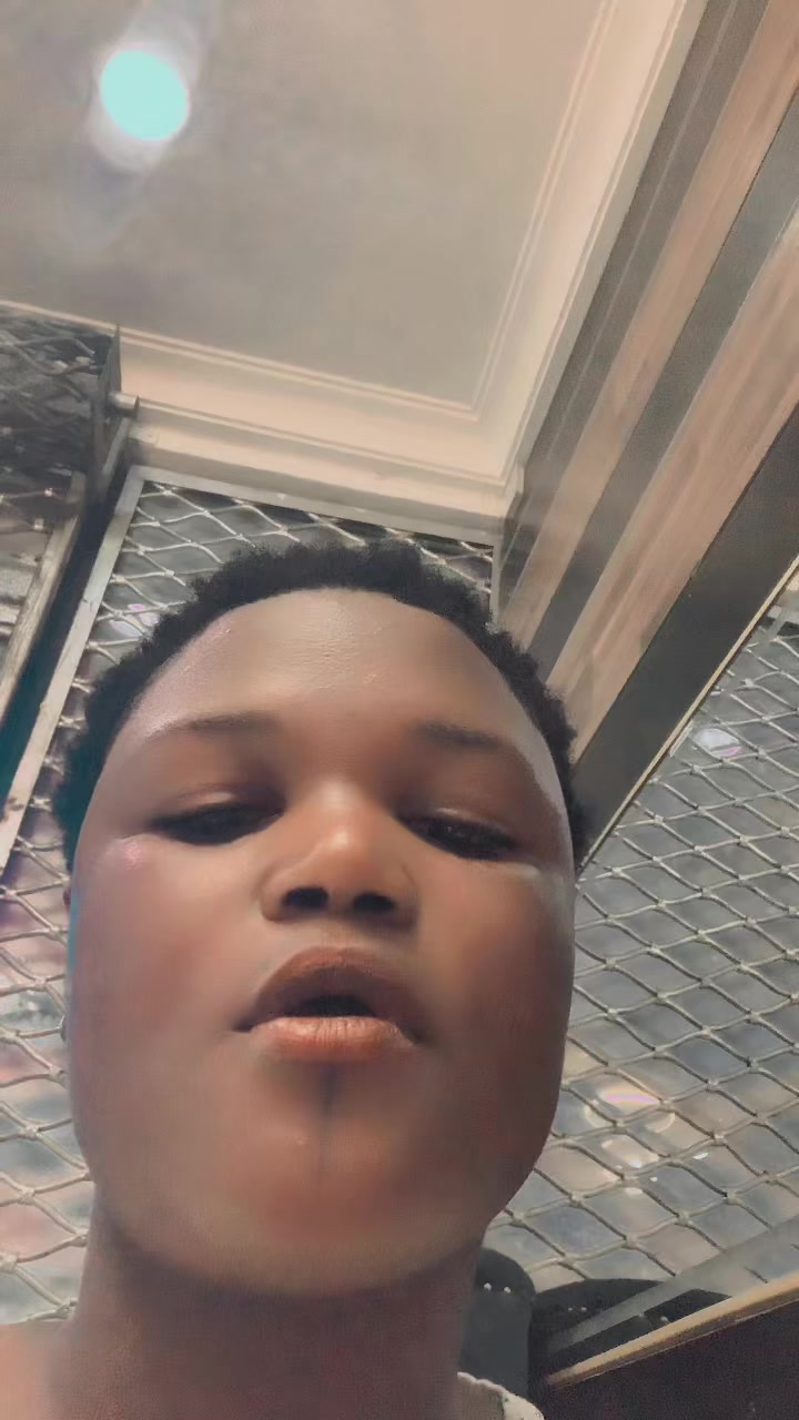 @Anikeade💕💕🥹