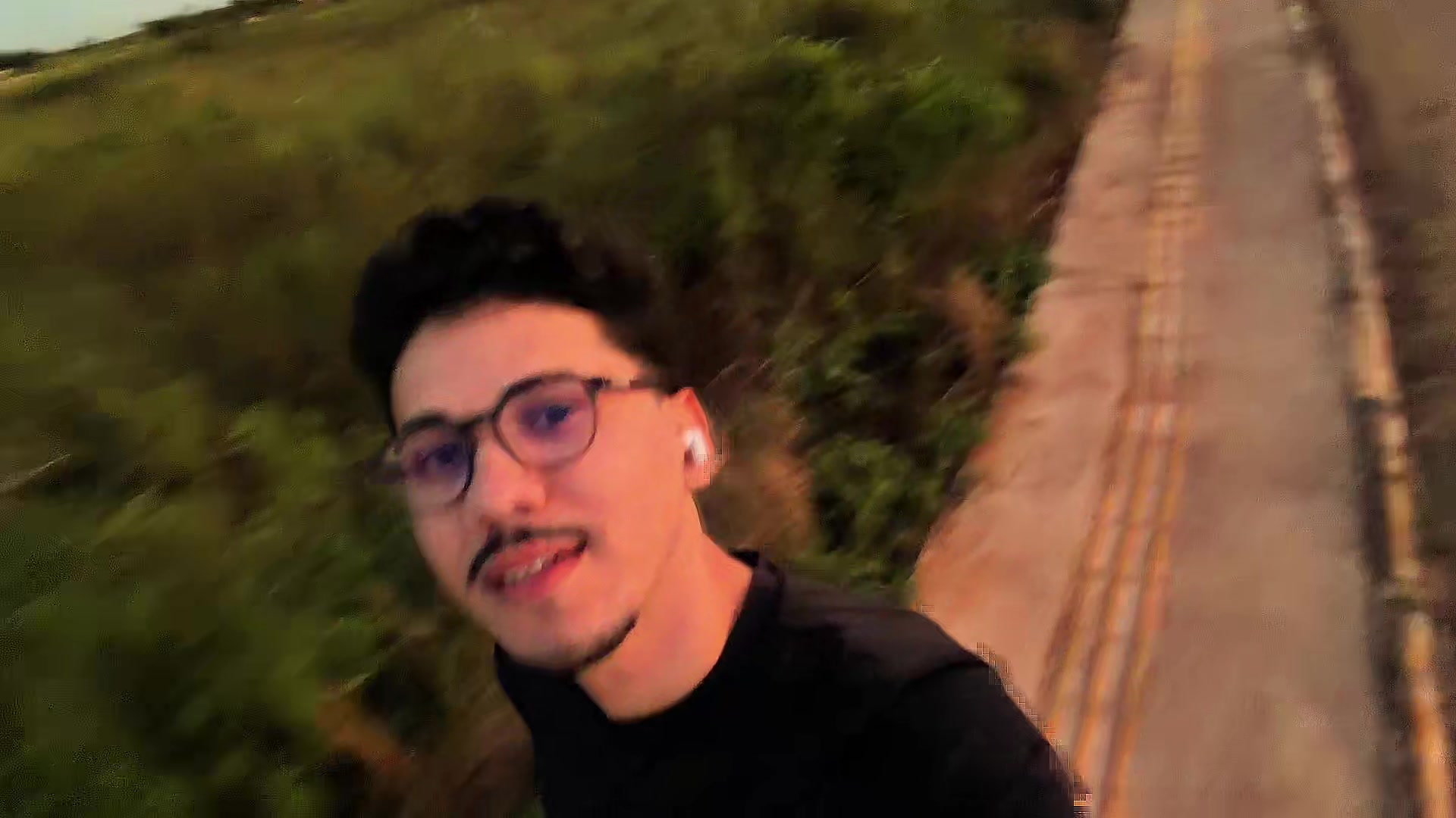 @Lucas Gabriel