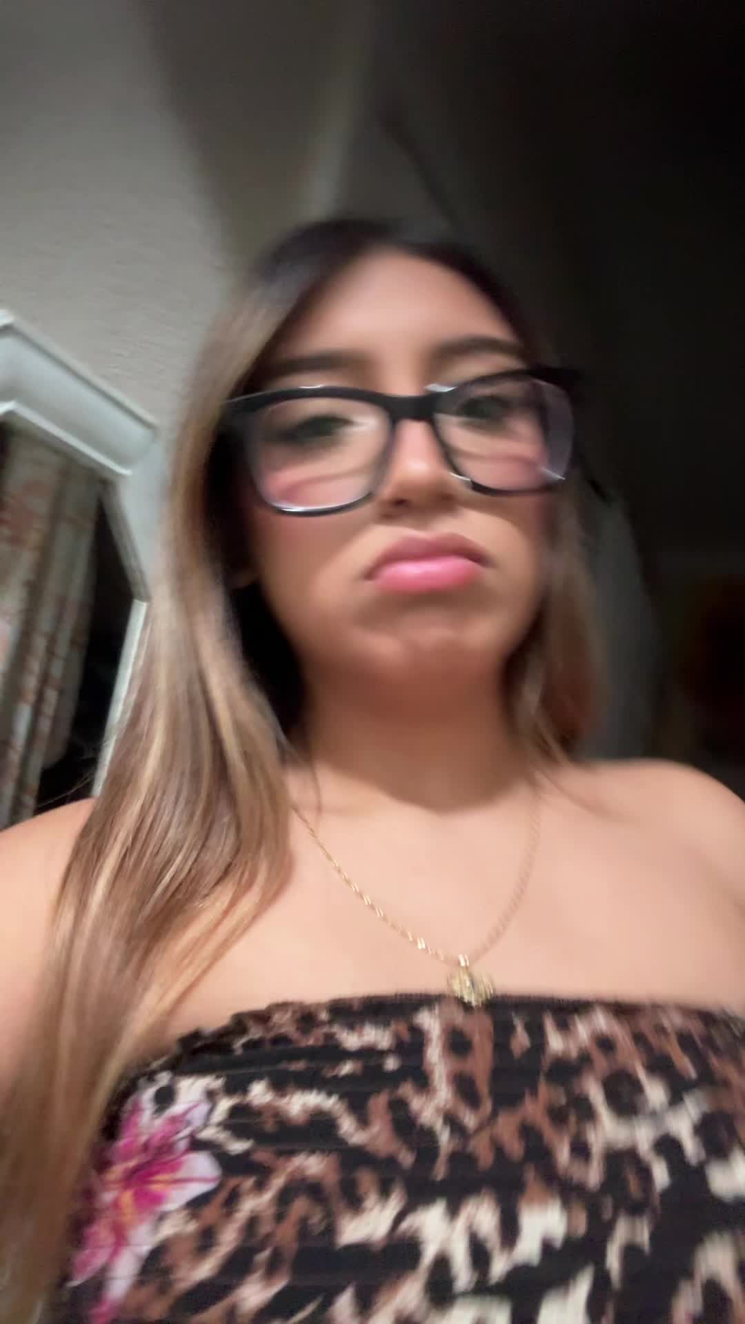 @:3