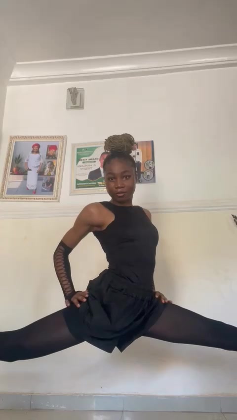 @Flexible goddess runway