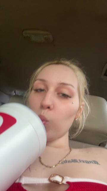@Alexisssss