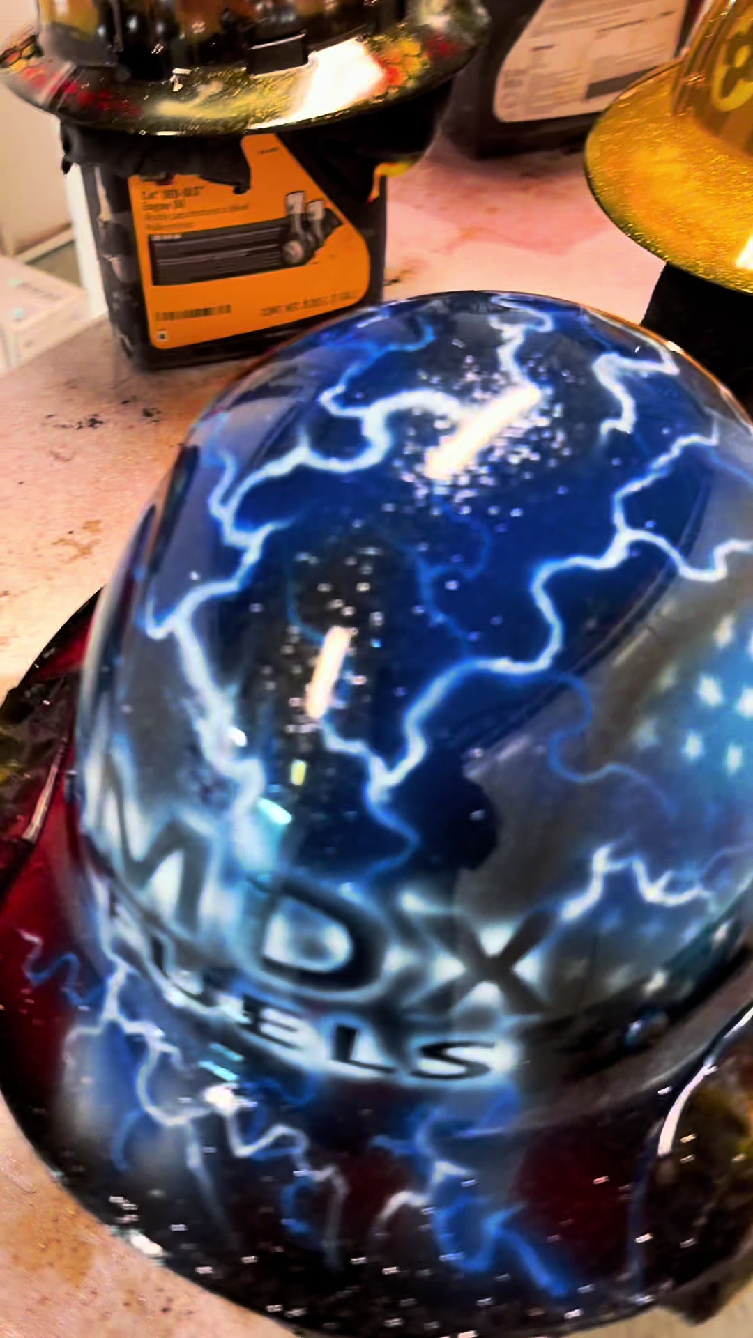 @into the wind airbrush studio