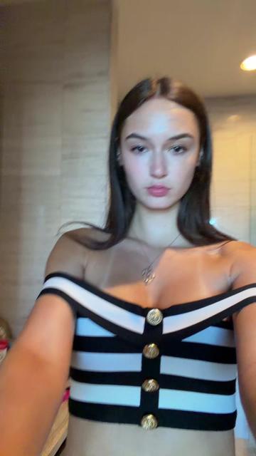 @Mia