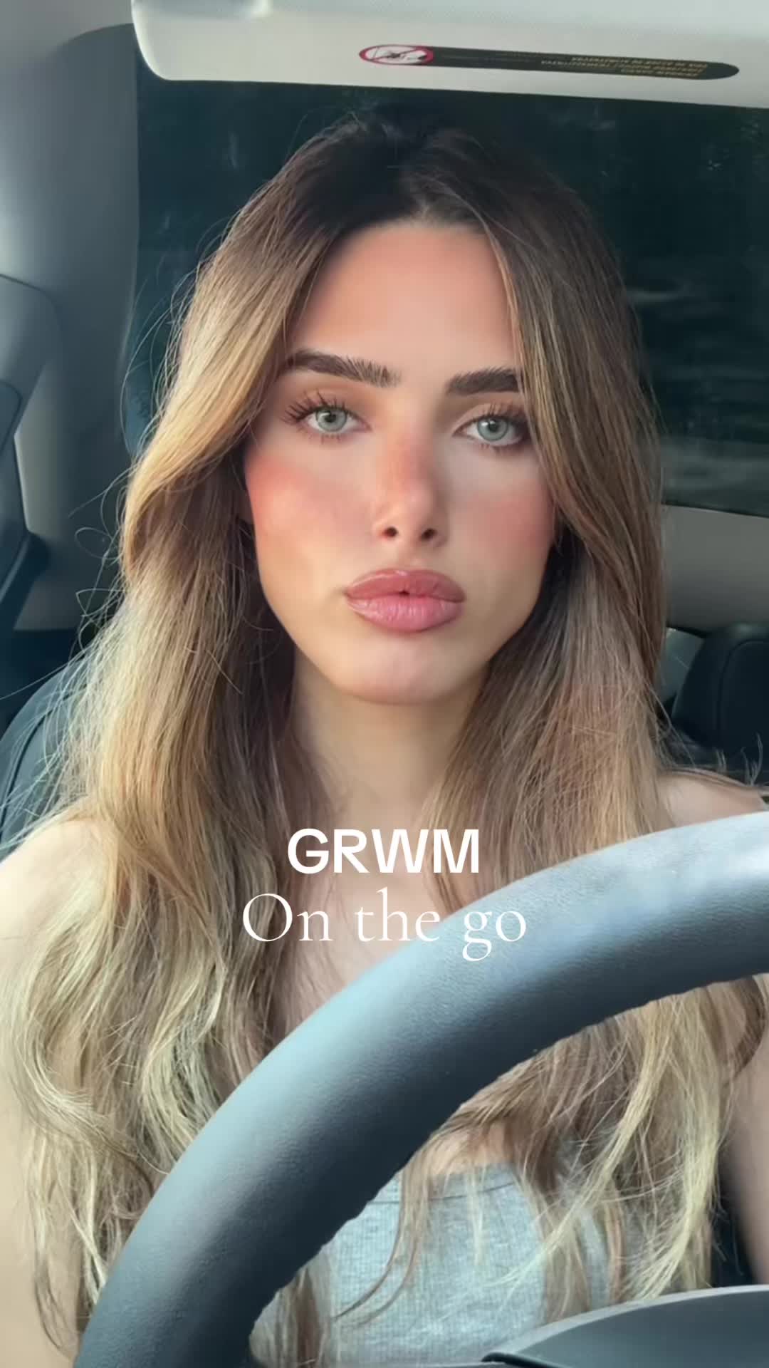 @Adora