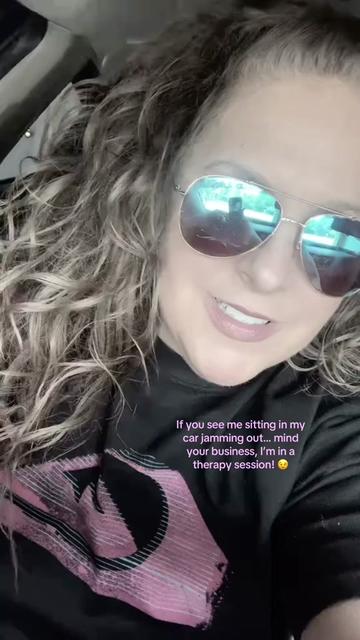 @🖤 laura ❌