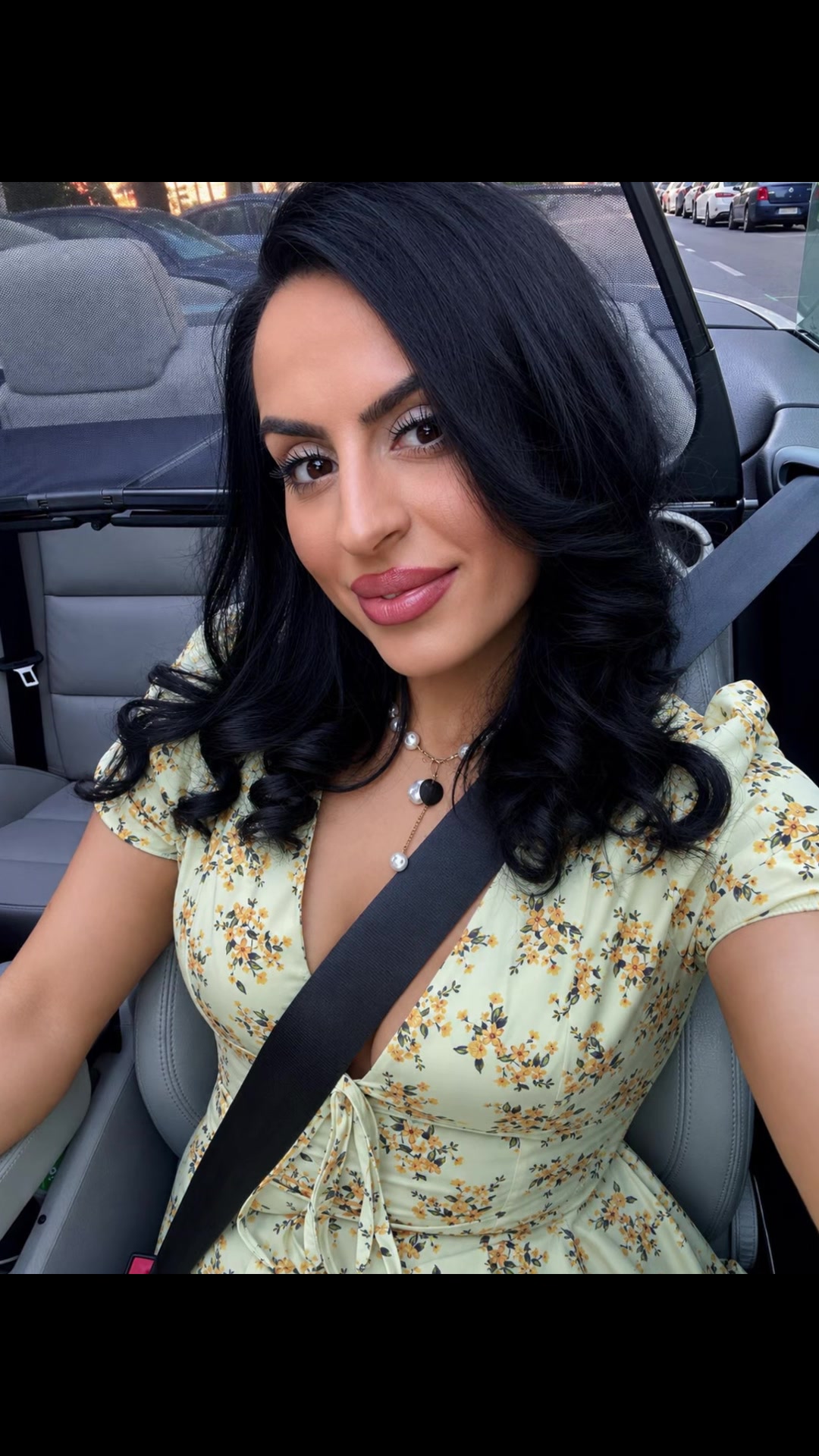 @Laura Banesanu