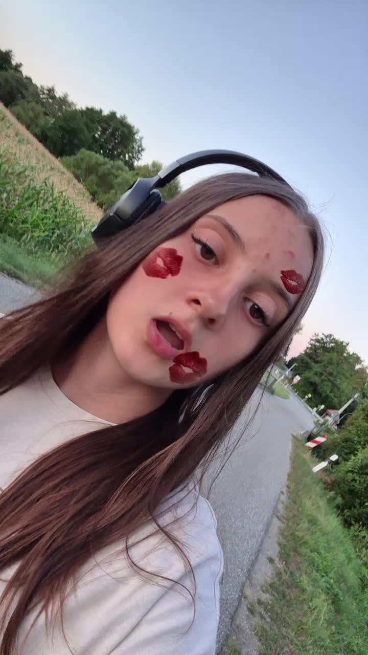 @Lena