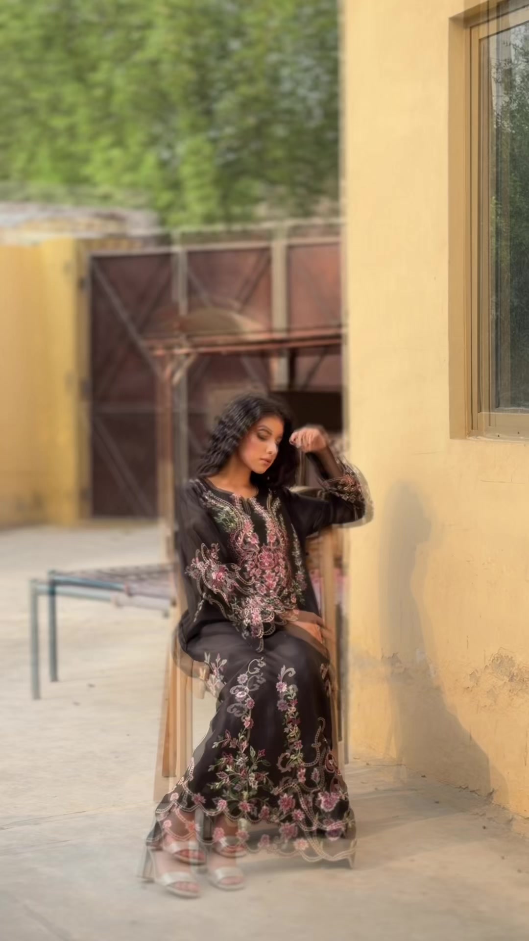 @𝓚𝓲𝓷𝔃𝓪 𝓕𝓪𝓻𝓶𝓪𝓷 ♡