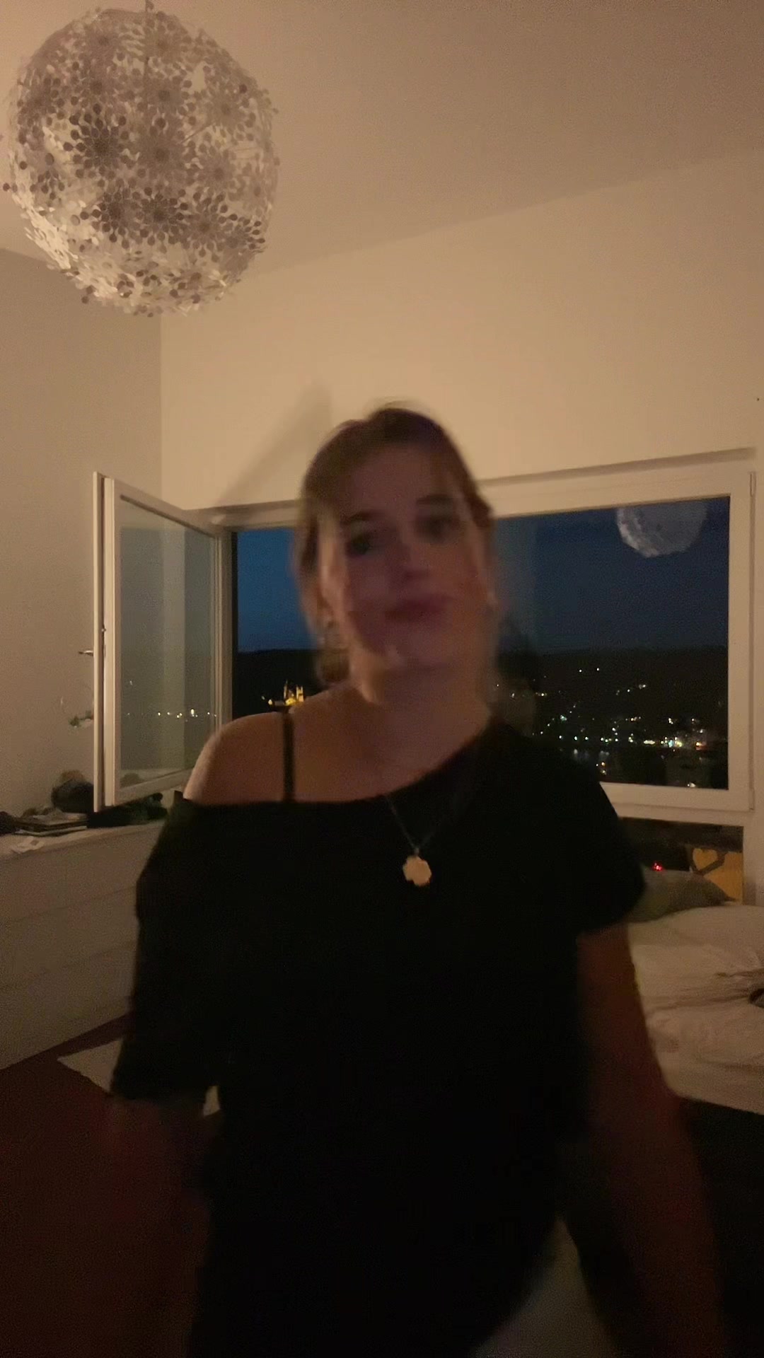 @Mia